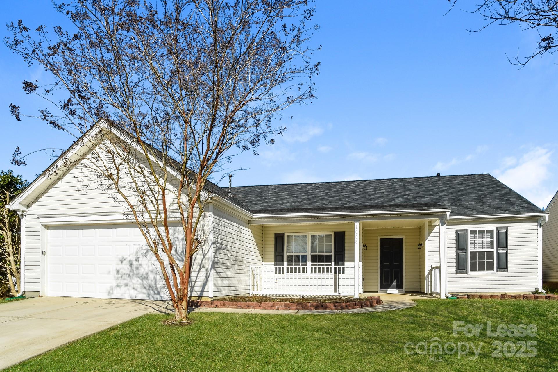 1008 Glen Hollow Drive Property Photo 1