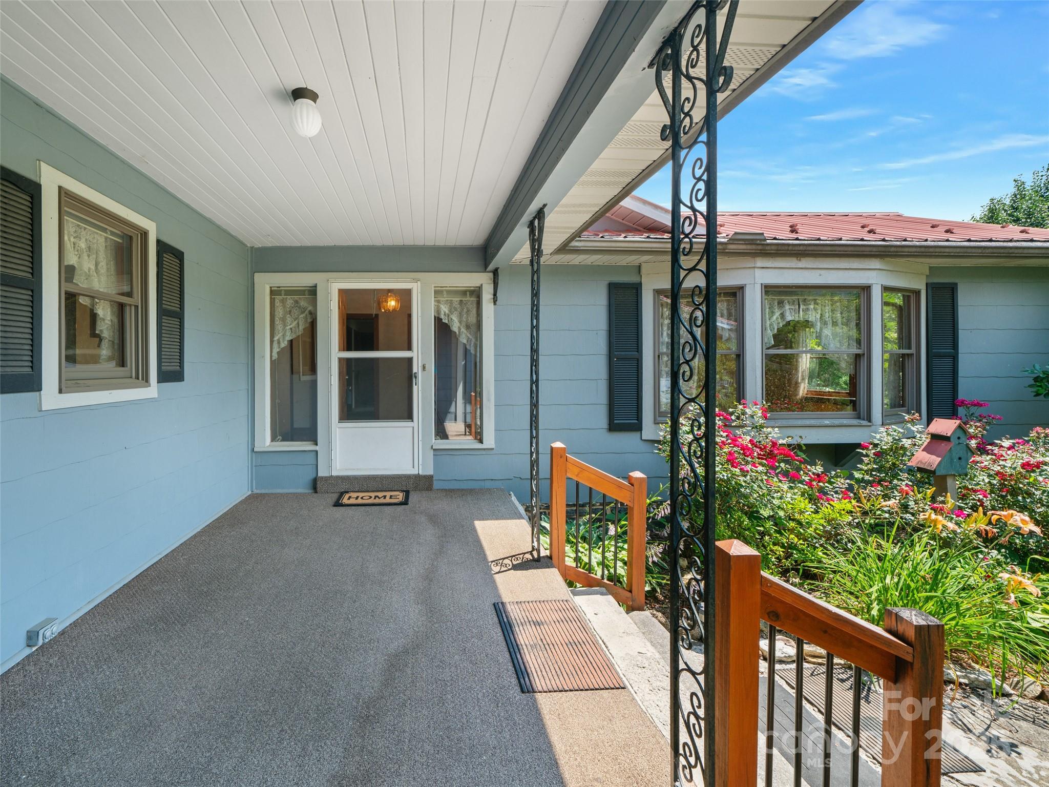 12 Robertson Street Property Photo 3