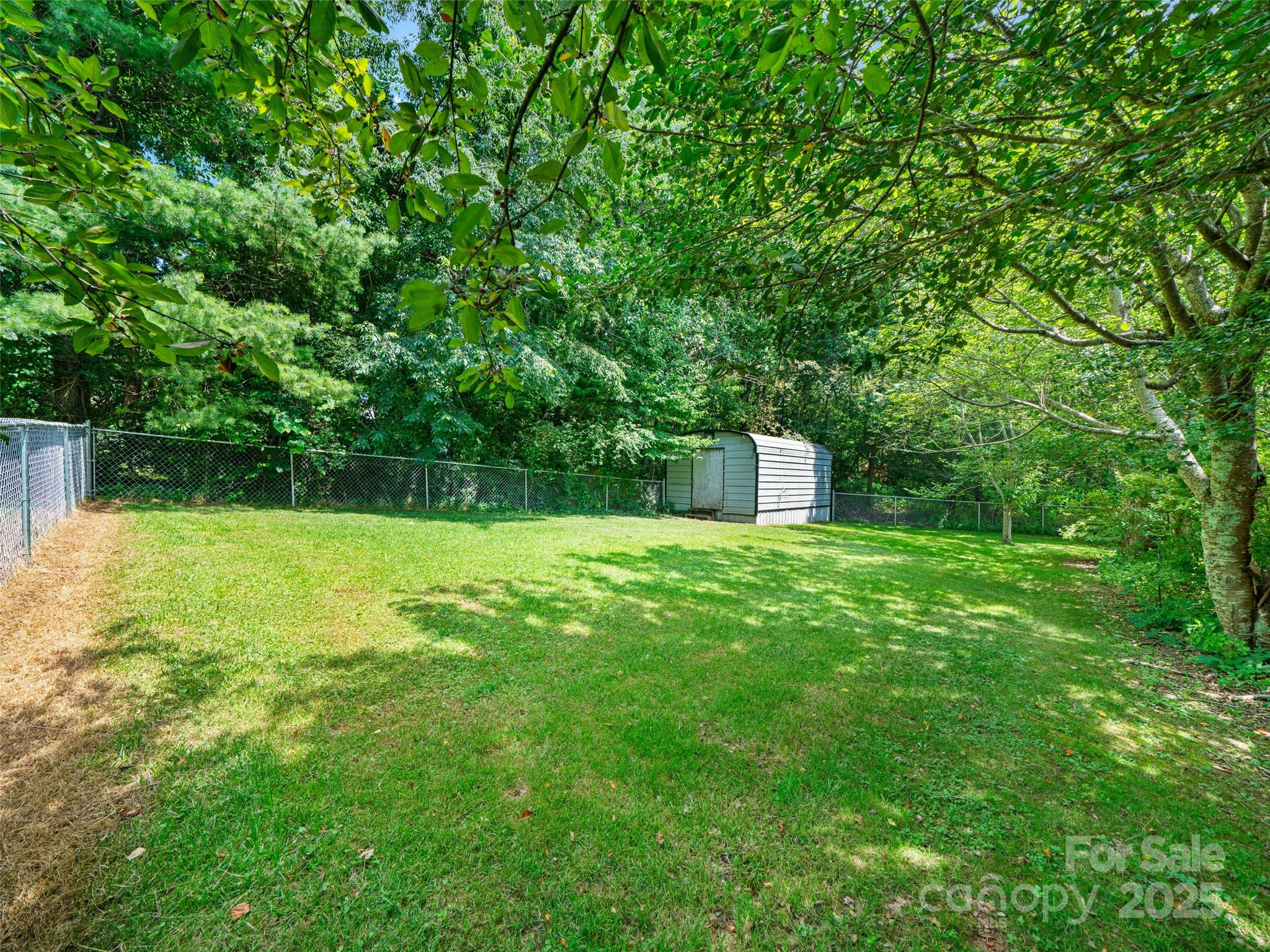 12 Robertson Street Property Photo 34