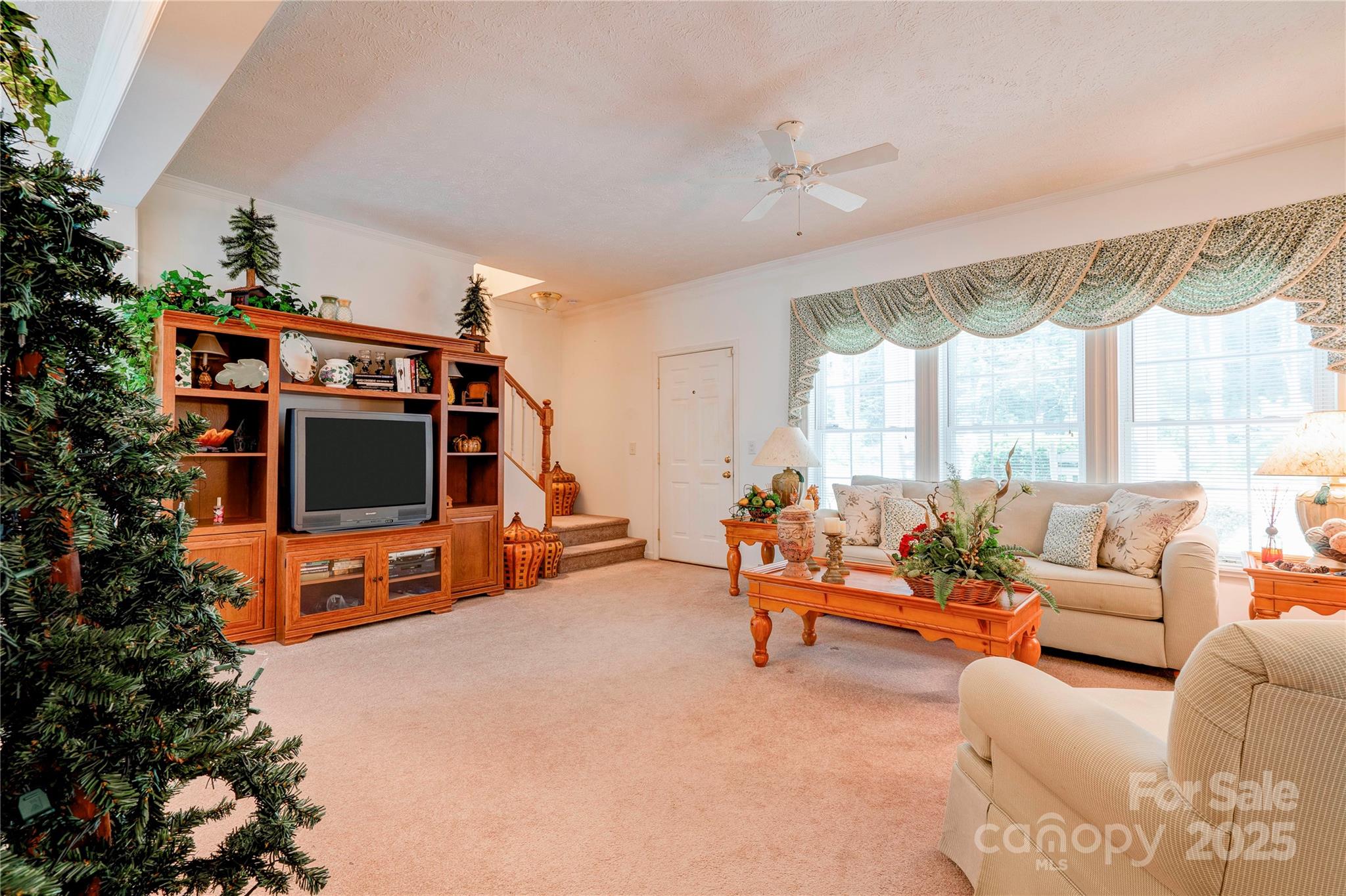 2606 Greenville Highway Property Photo 5