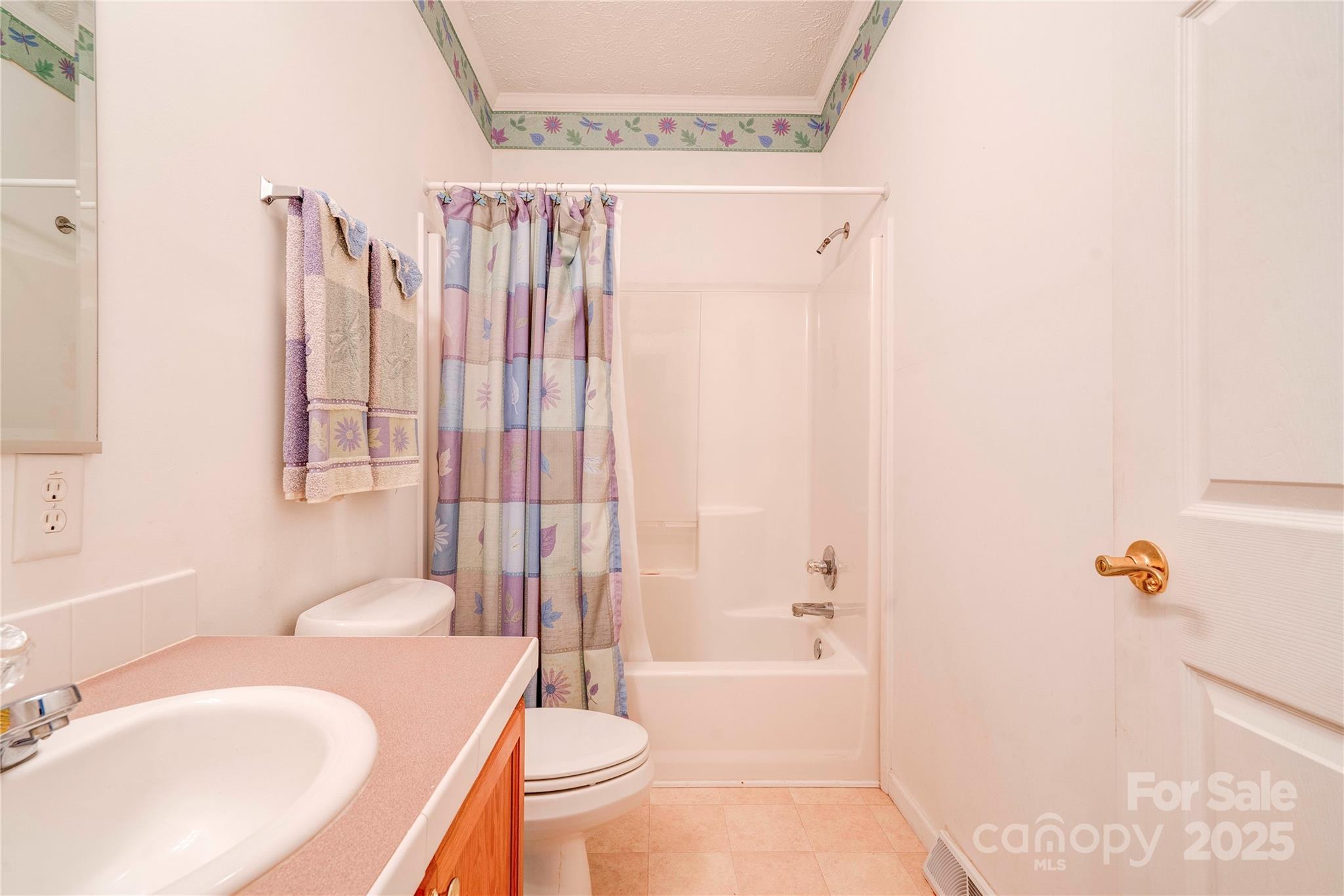 2606 Greenville Highway Property Photo 23