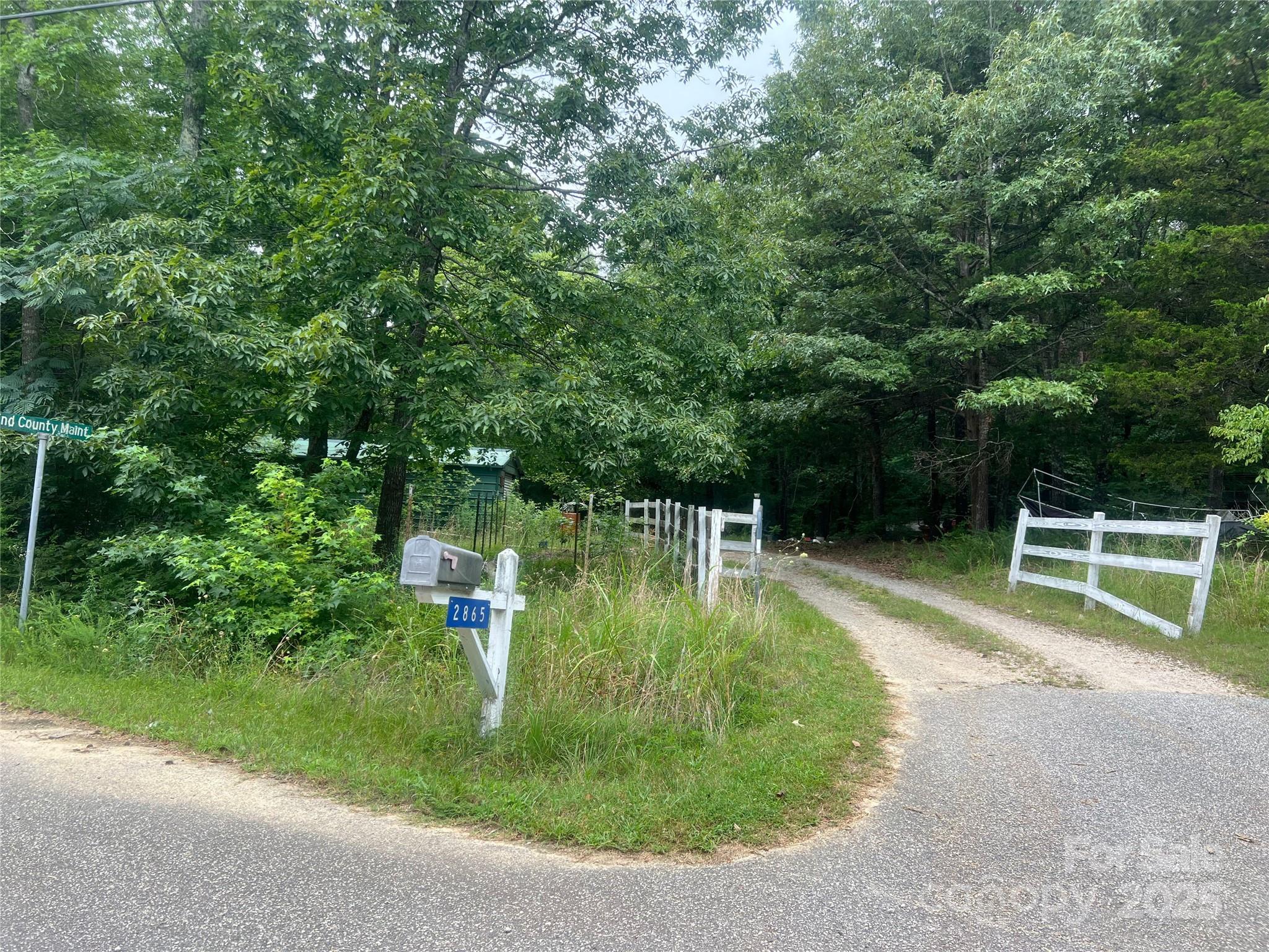 2865 Carmel Court Property Photo 1