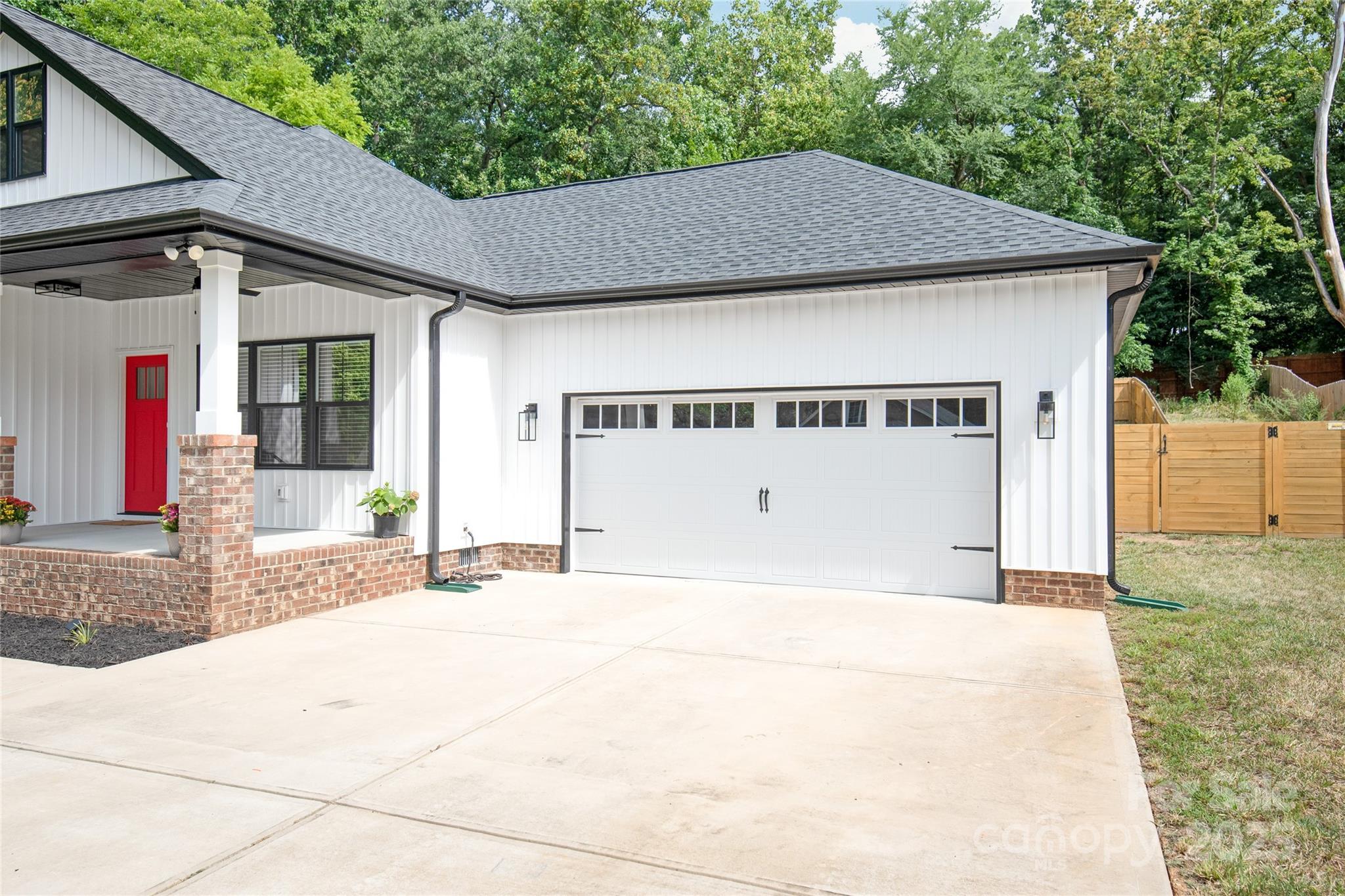 1212 Mason Way Property Photo 32