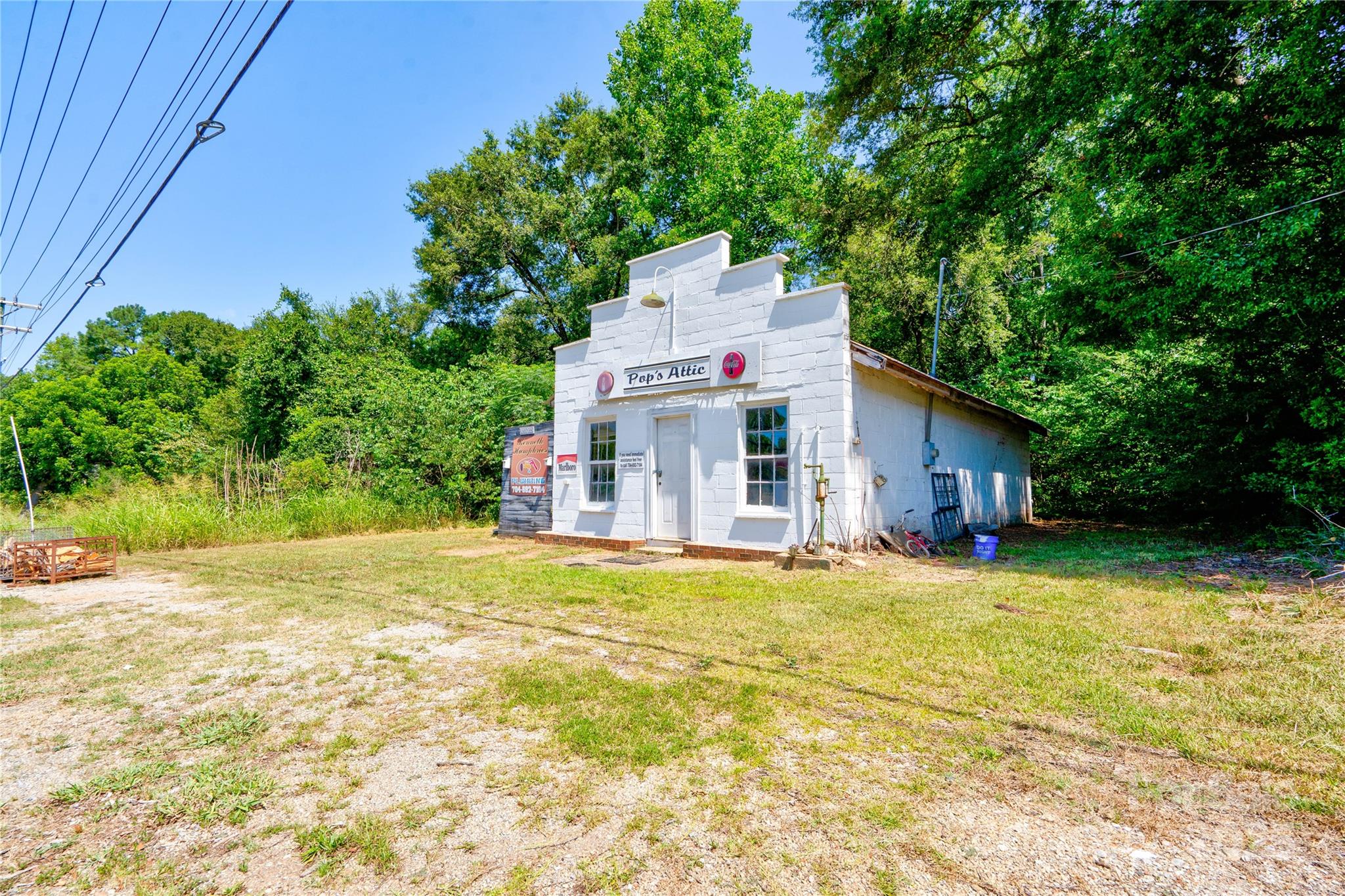 231 E College Avenue Property Photo 7