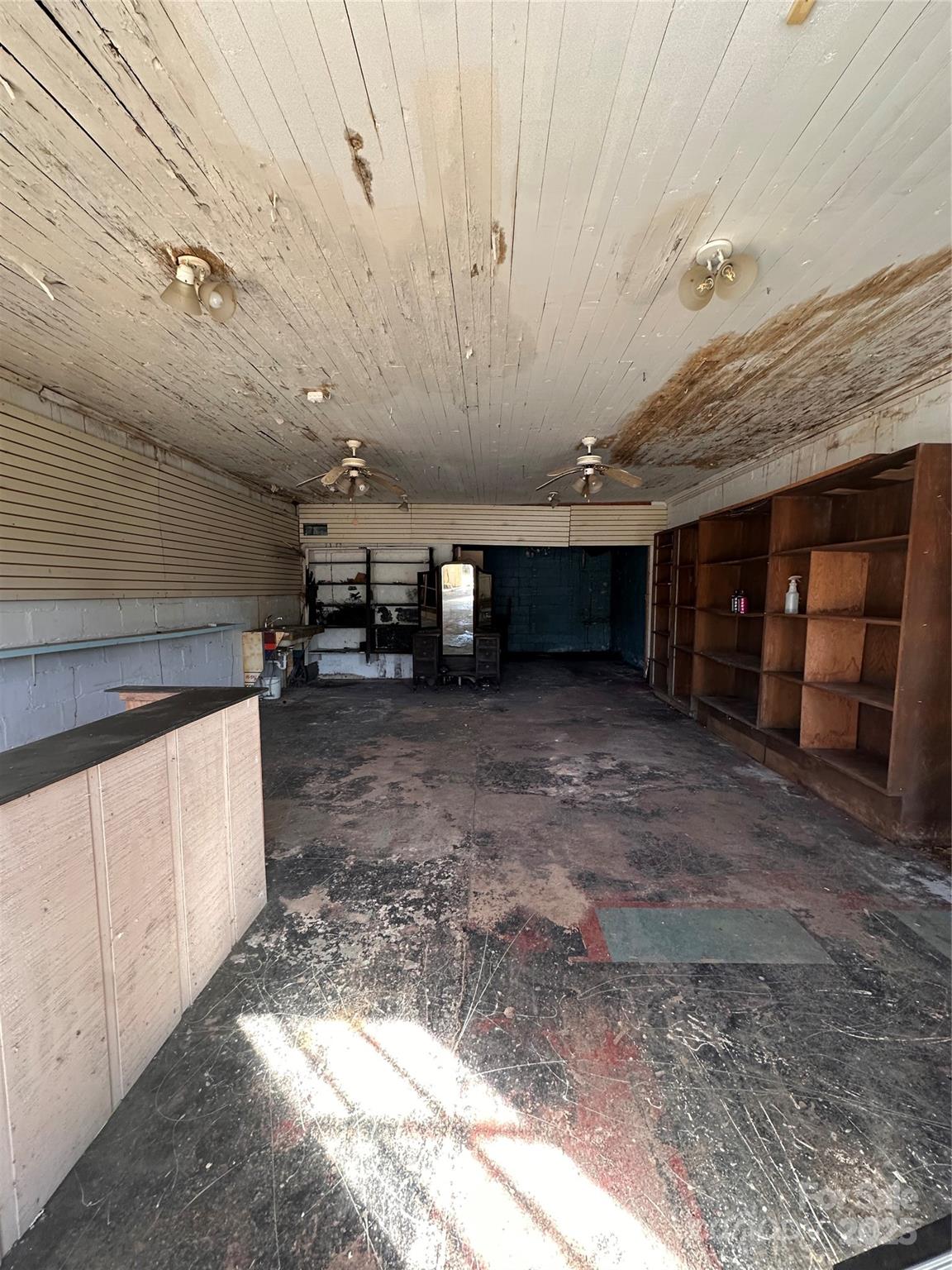231 E College Avenue Property Photo 11