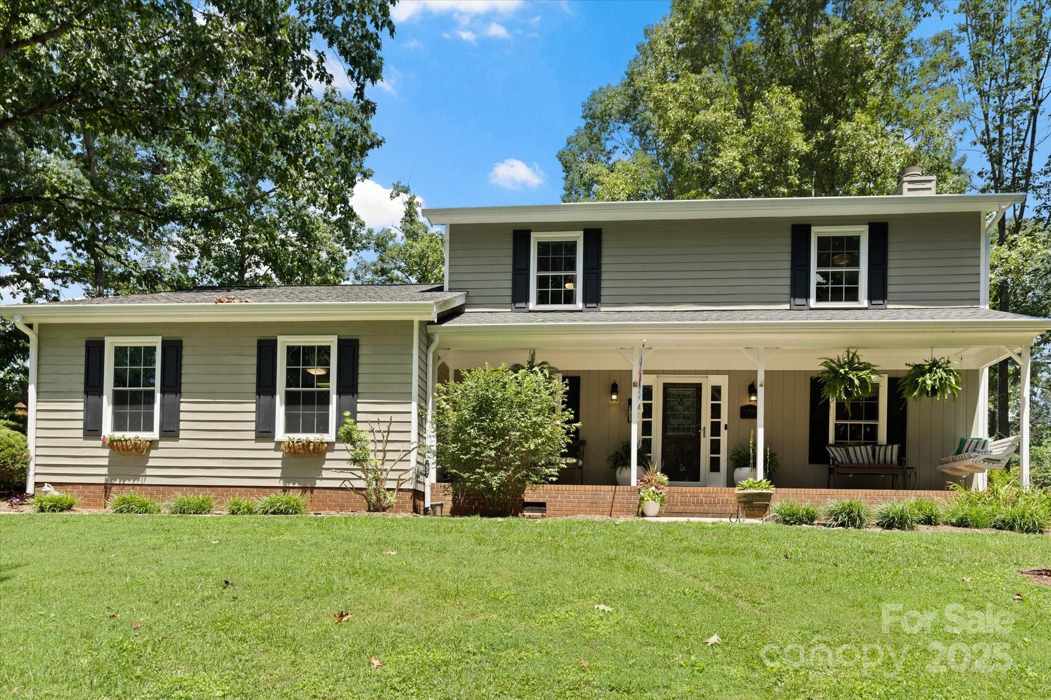 1496 Hardwood Circle