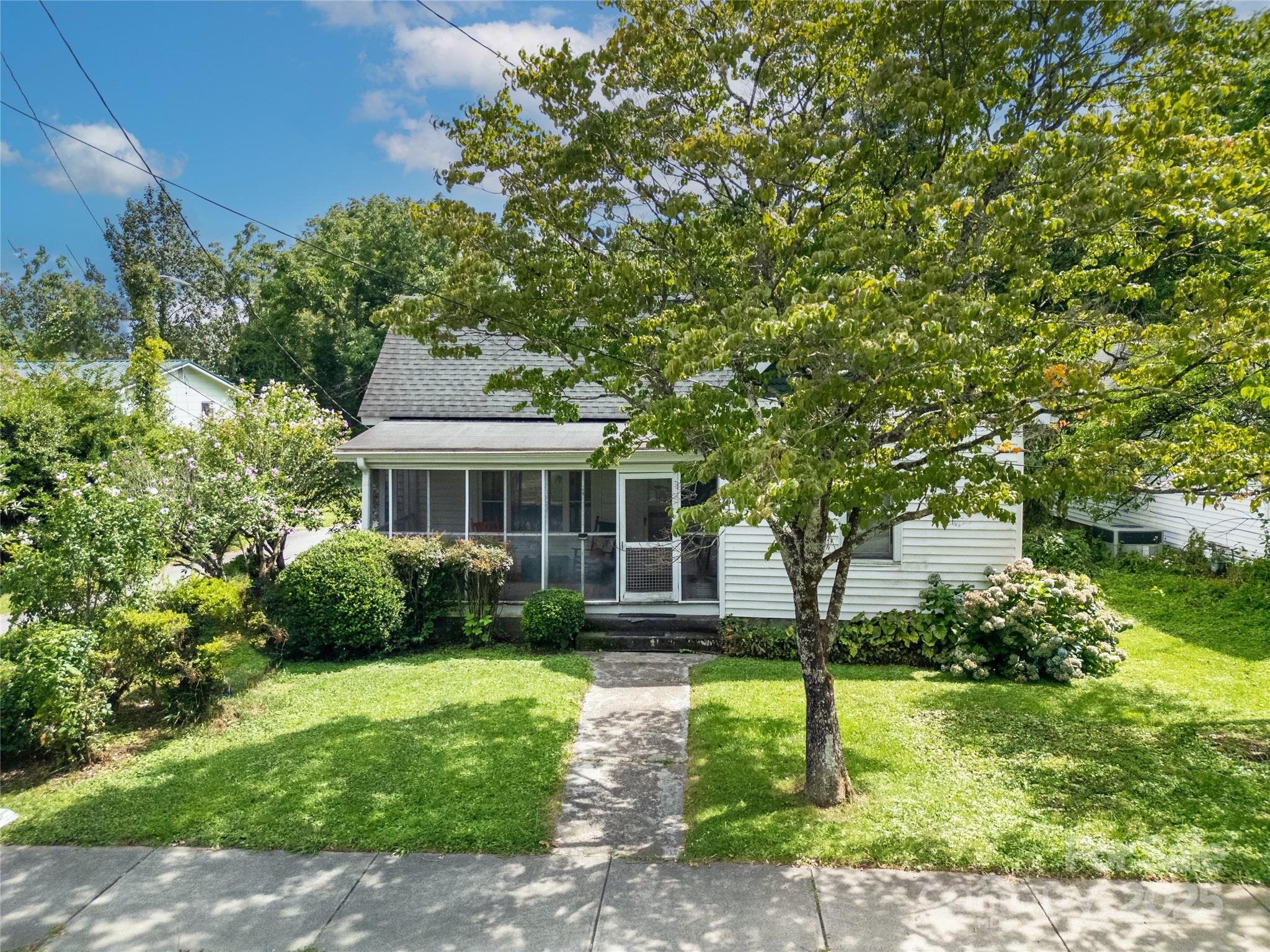 89 Whitmire Street Property Photo 1