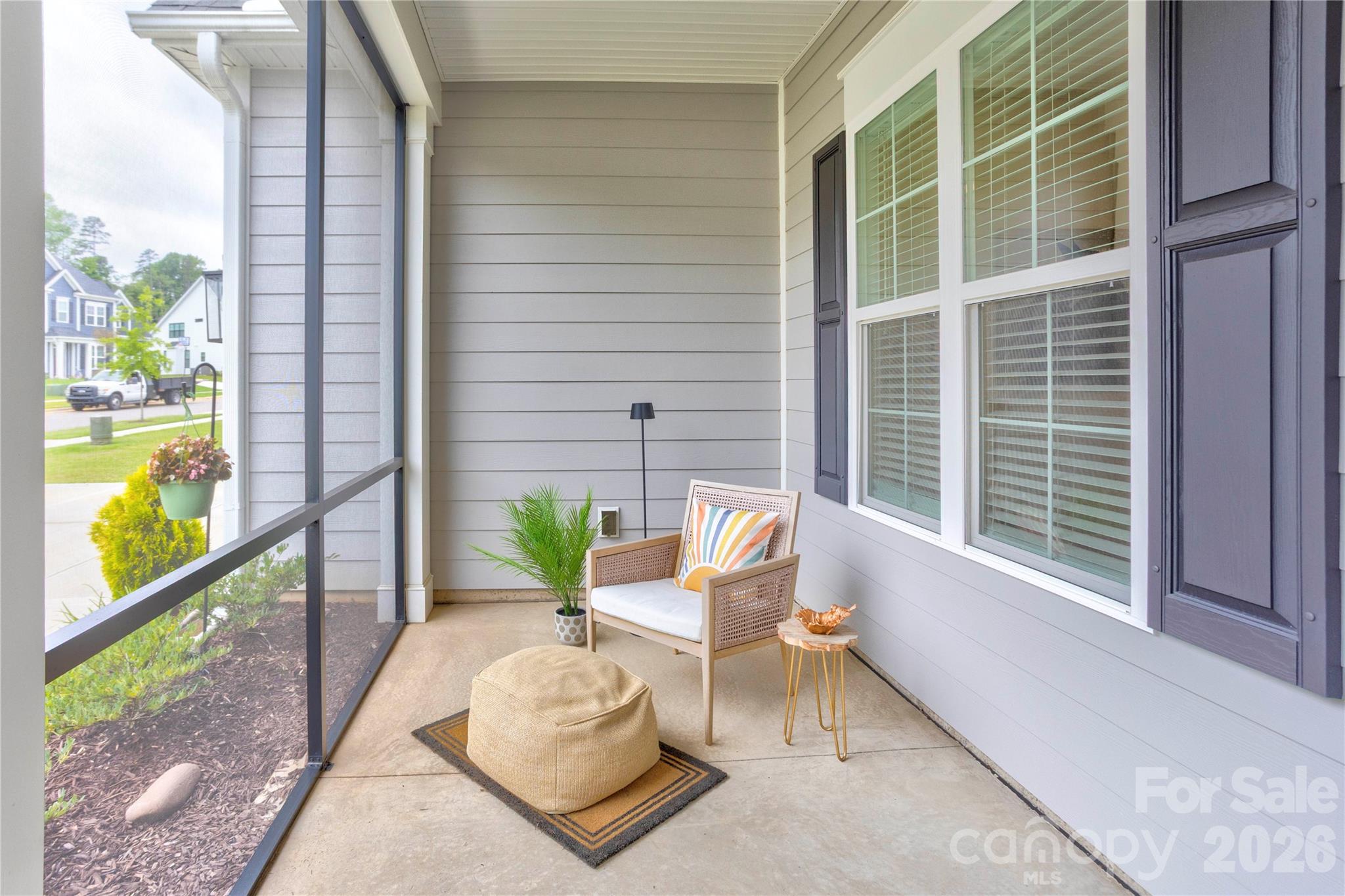 471 Lucky Drive Property Photo 5