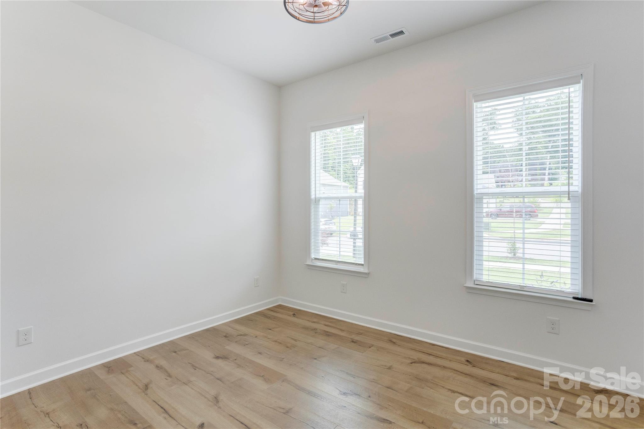 471 Lucky Drive Property Photo 8
