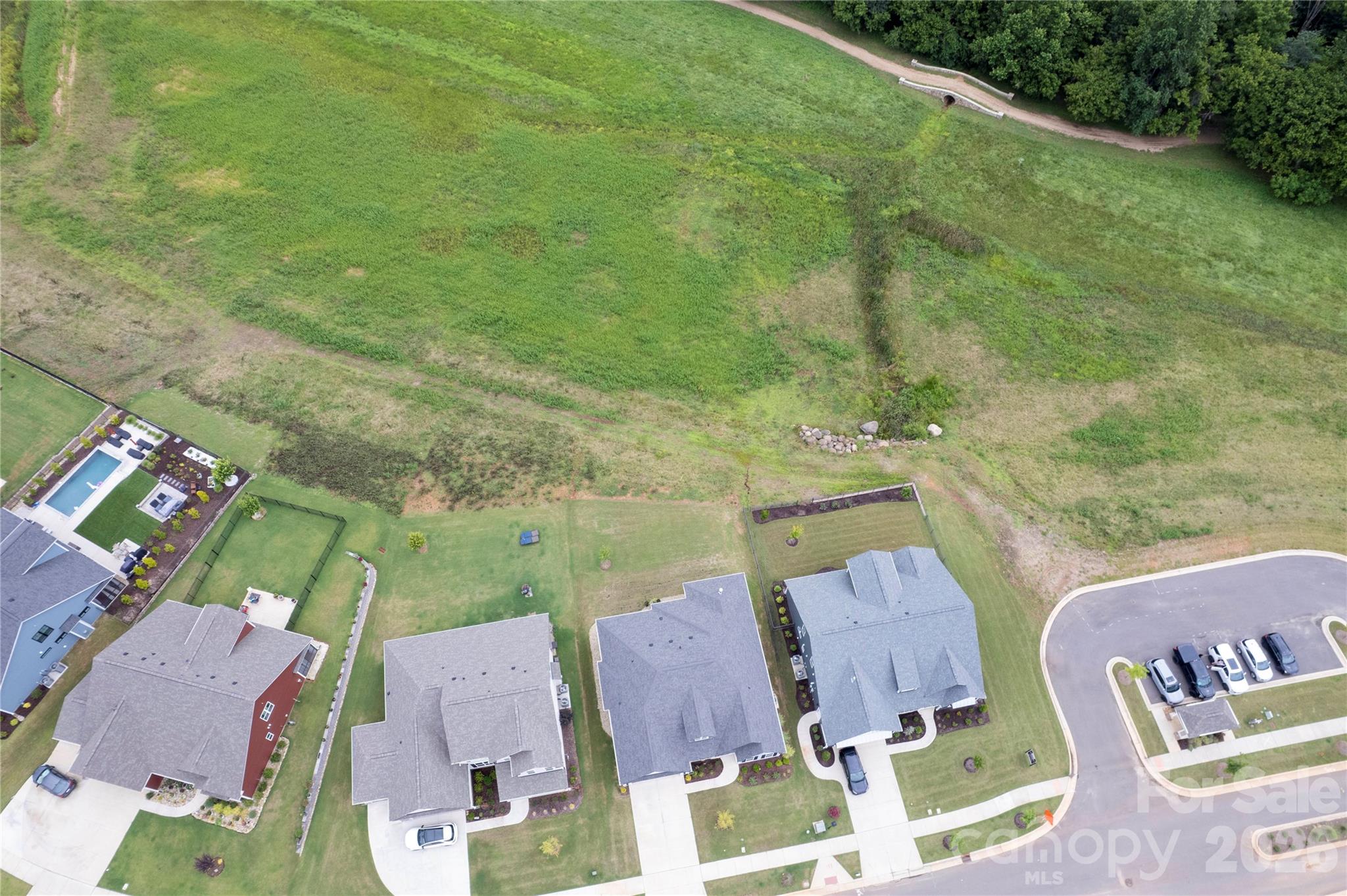 471 Lucky Drive Property Photo 32