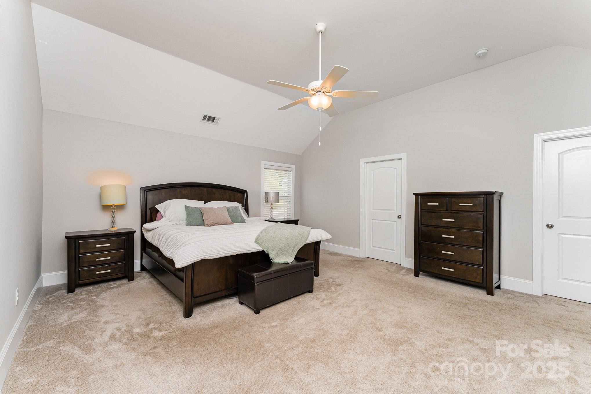 4332 Ireland Way Property Photo 20