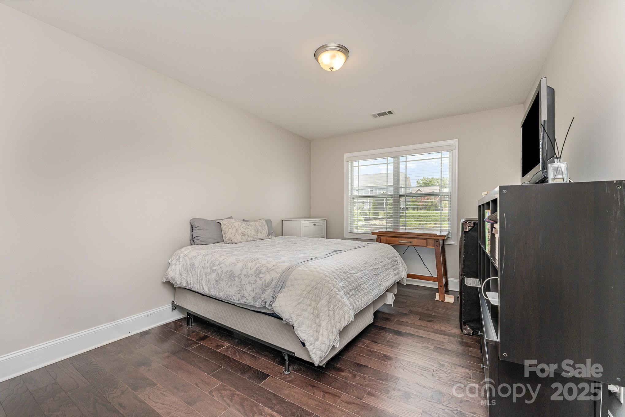 4332 Ireland Way Property Photo 28