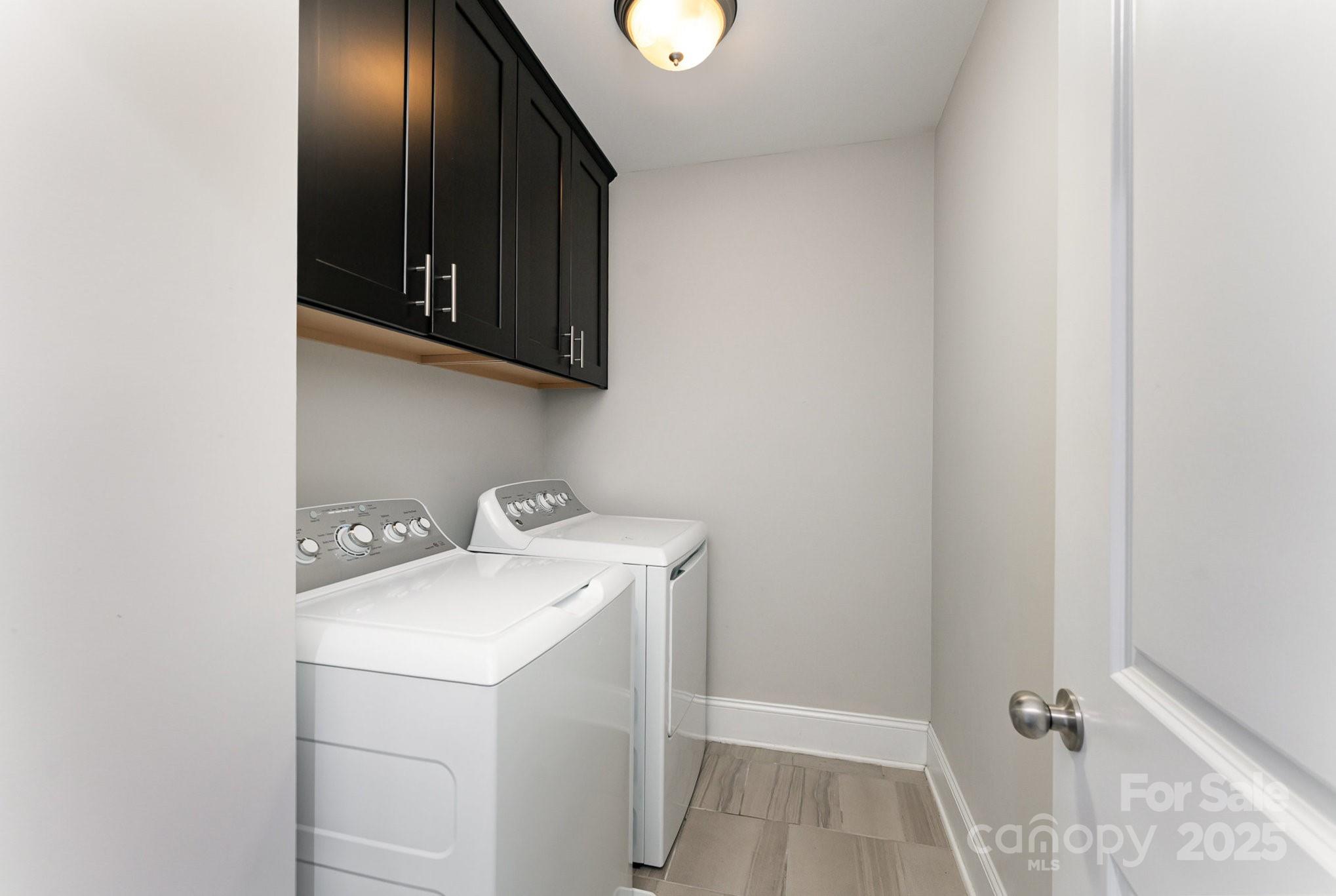 4332 Ireland Way Property Photo 32