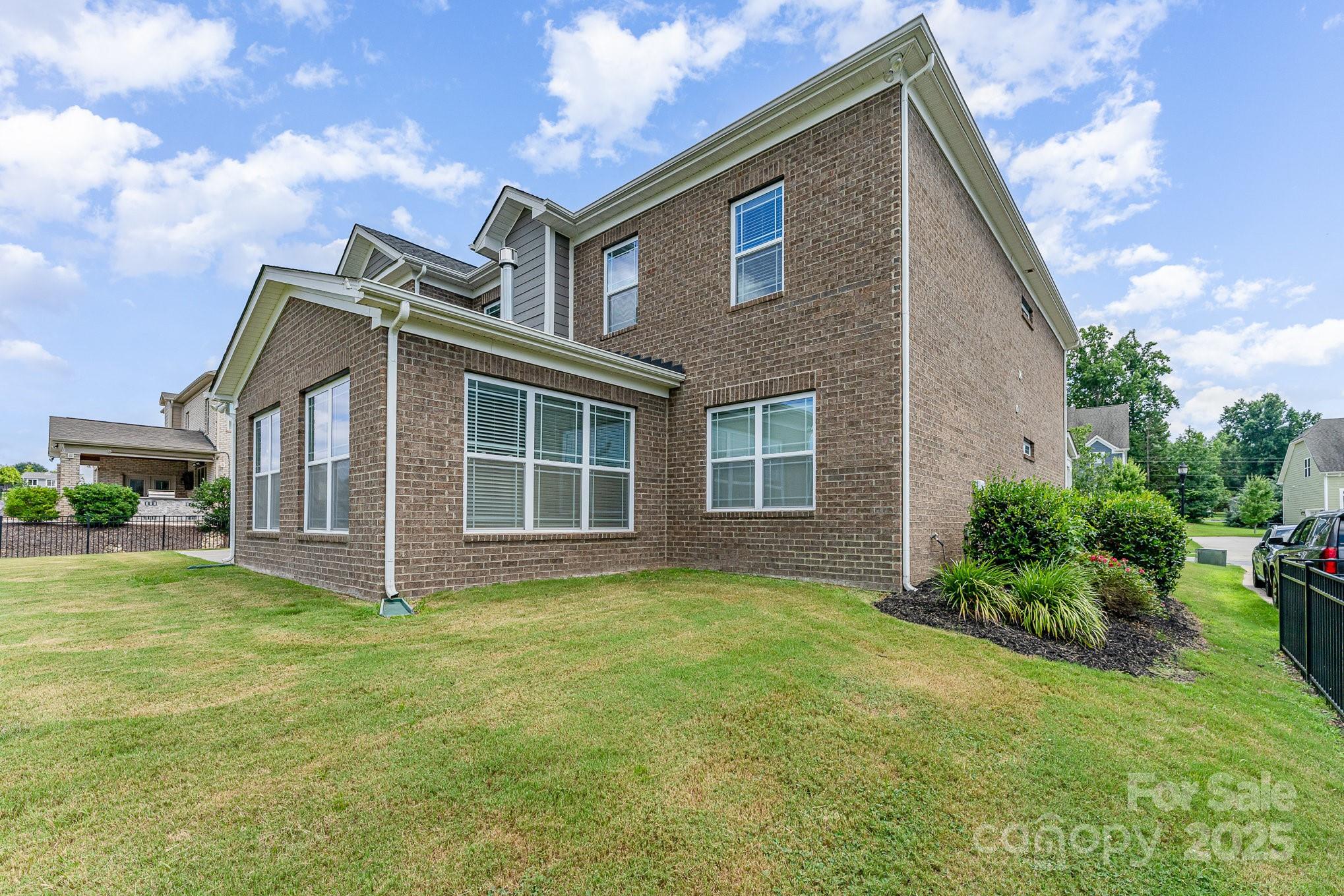 4332 Ireland Way Property Photo 38