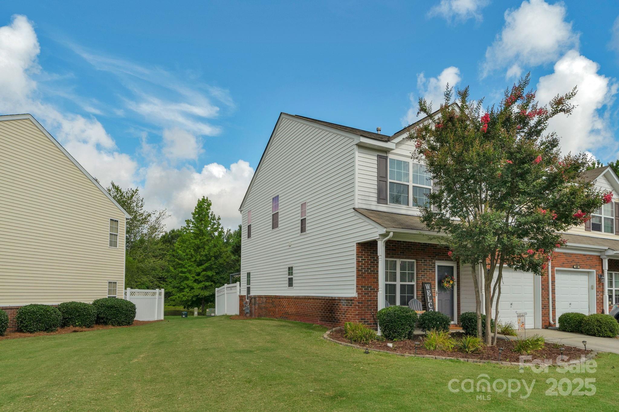 107 Azteca Drive Property Photo 4
