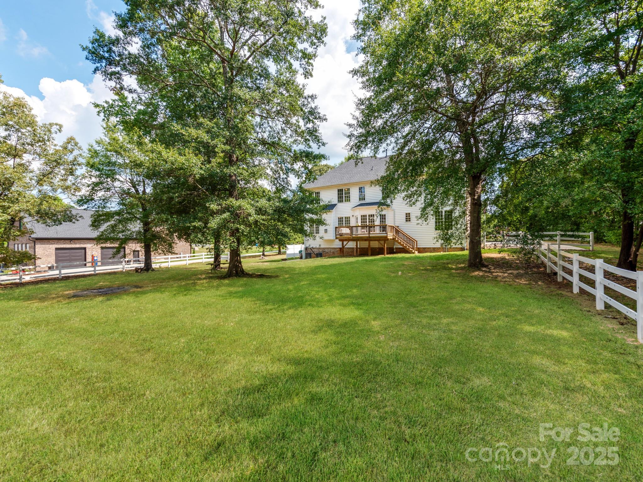 8600 Haydens Way Property Photo 4