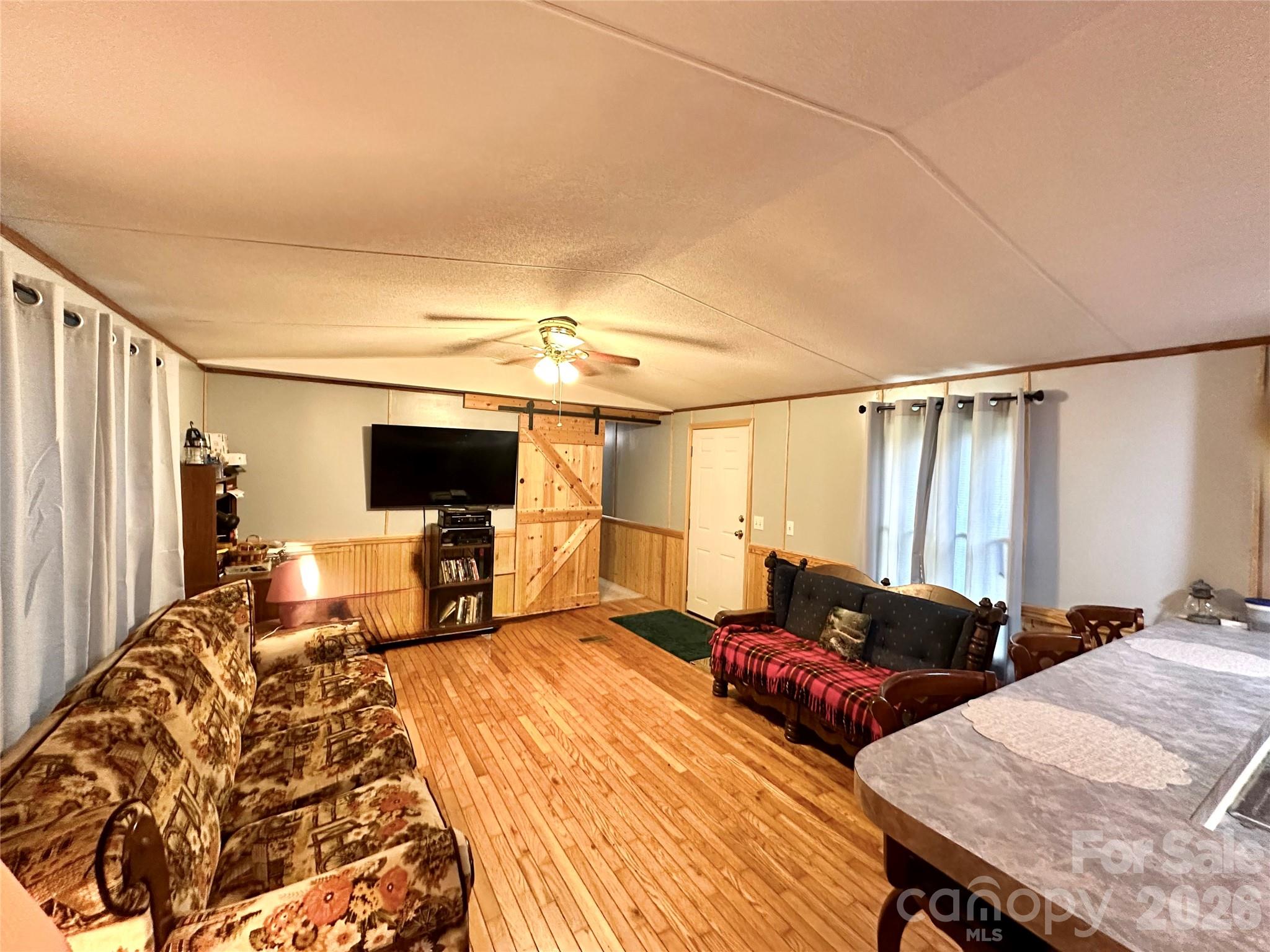 492 Chestnut Mountain Road Property Photo 5