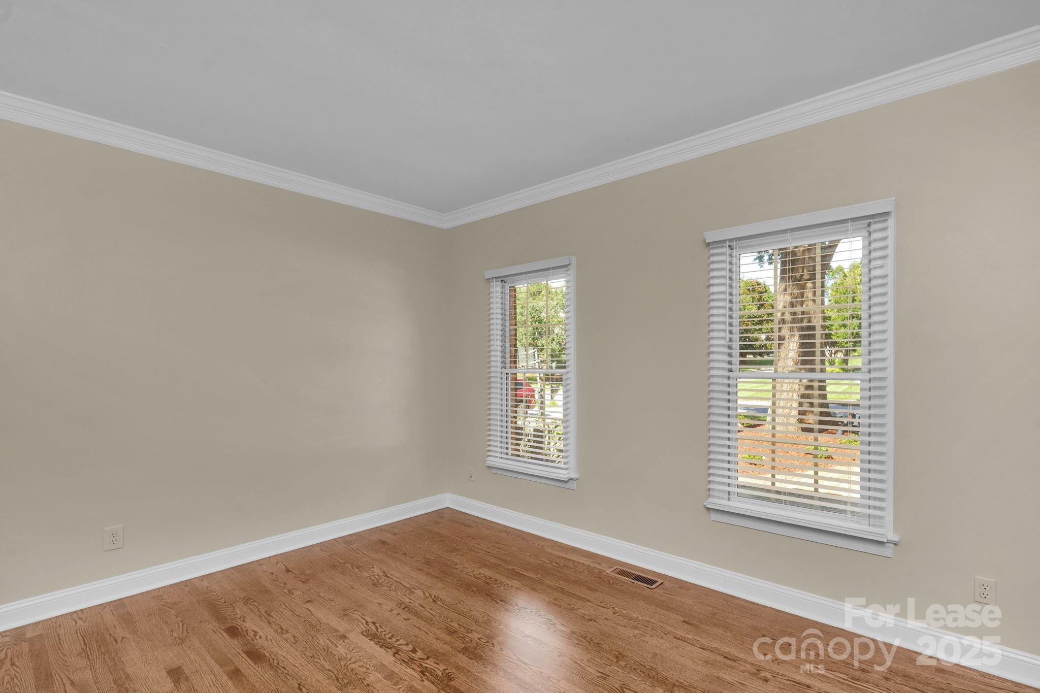 1202 Coachman Drive Property Photo 3