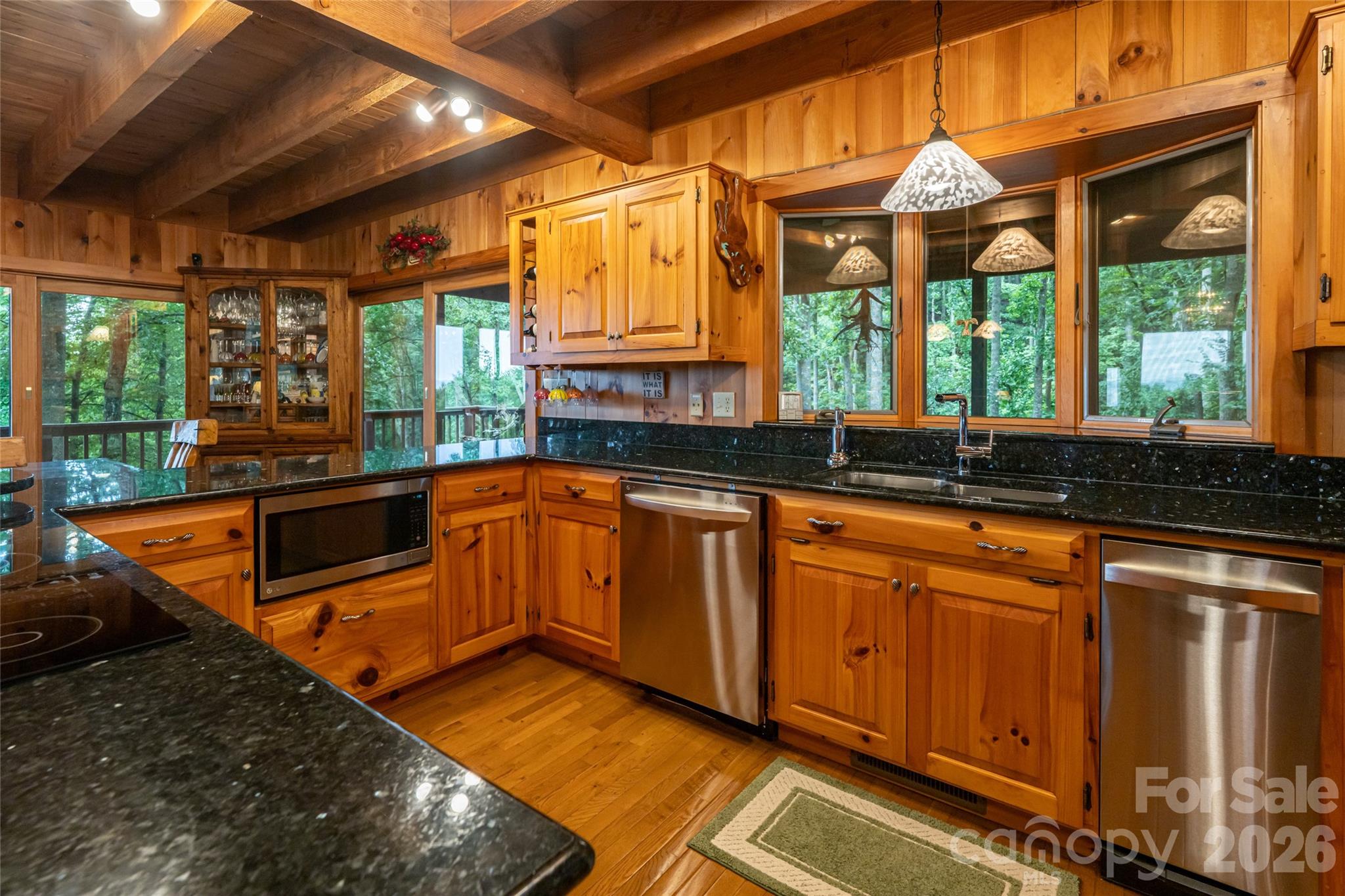 163 Tweetys Knoll Property Photo 16