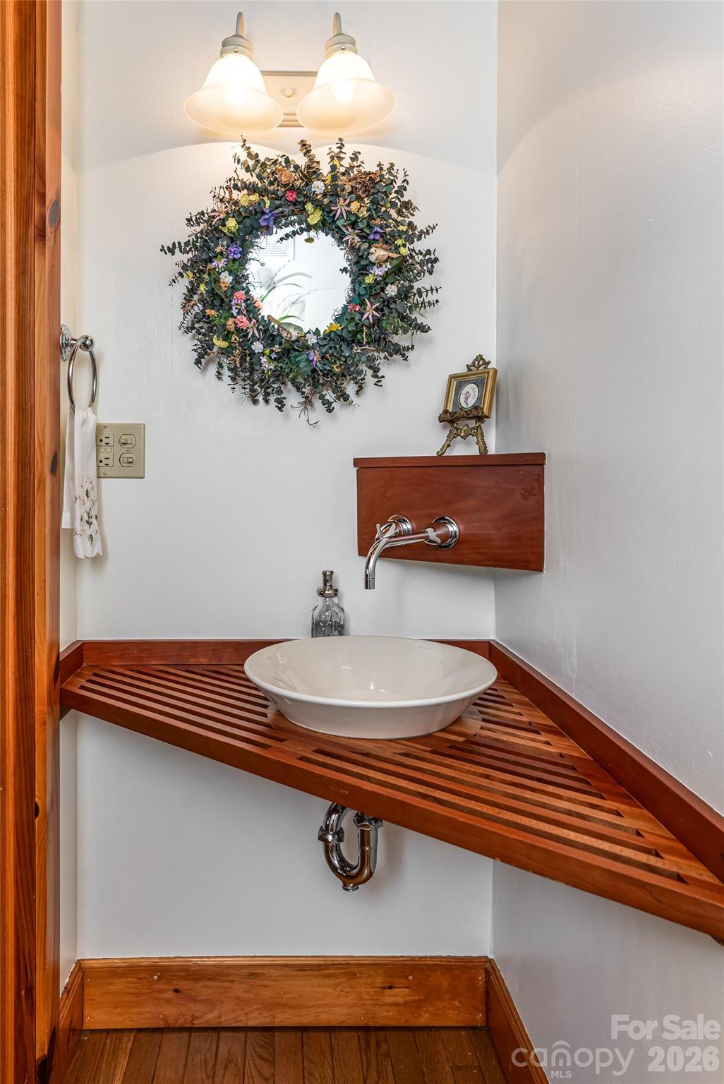163 Tweetys Knoll Property Photo 22