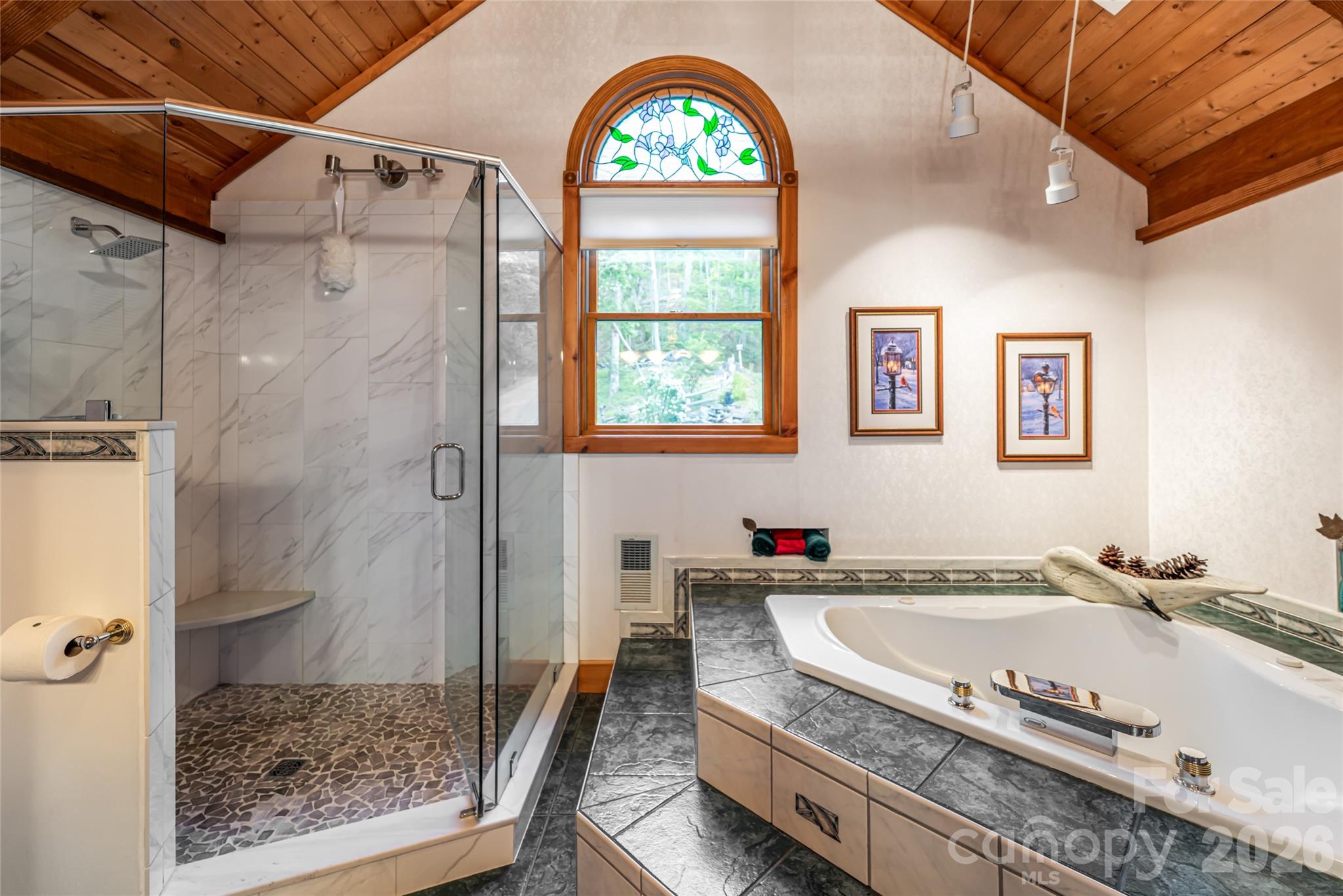 163 Tweetys Knoll Property Photo 27