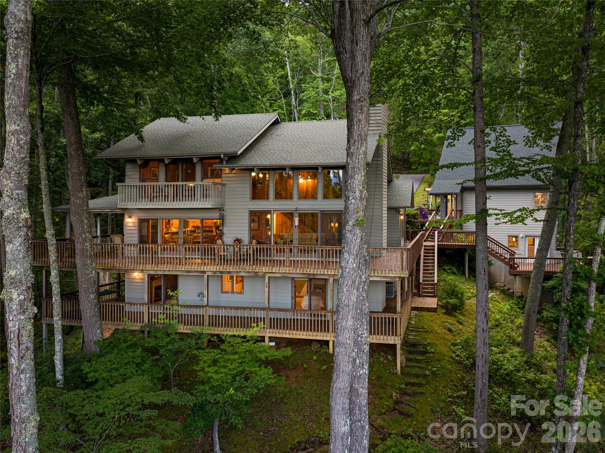163 Tweetys Knoll Property Photo 46