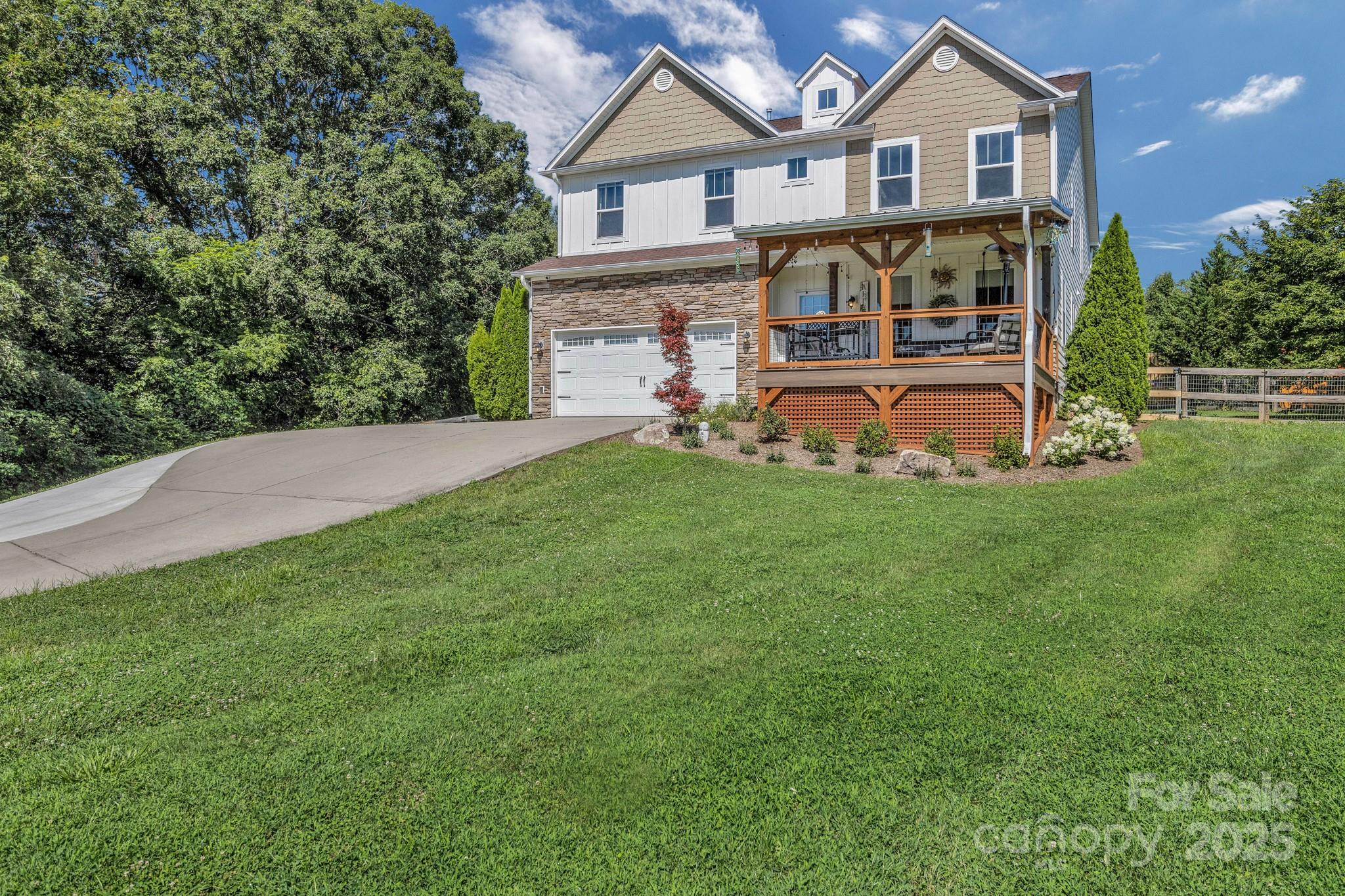 18 Glen Coe Drive Property Photo 4