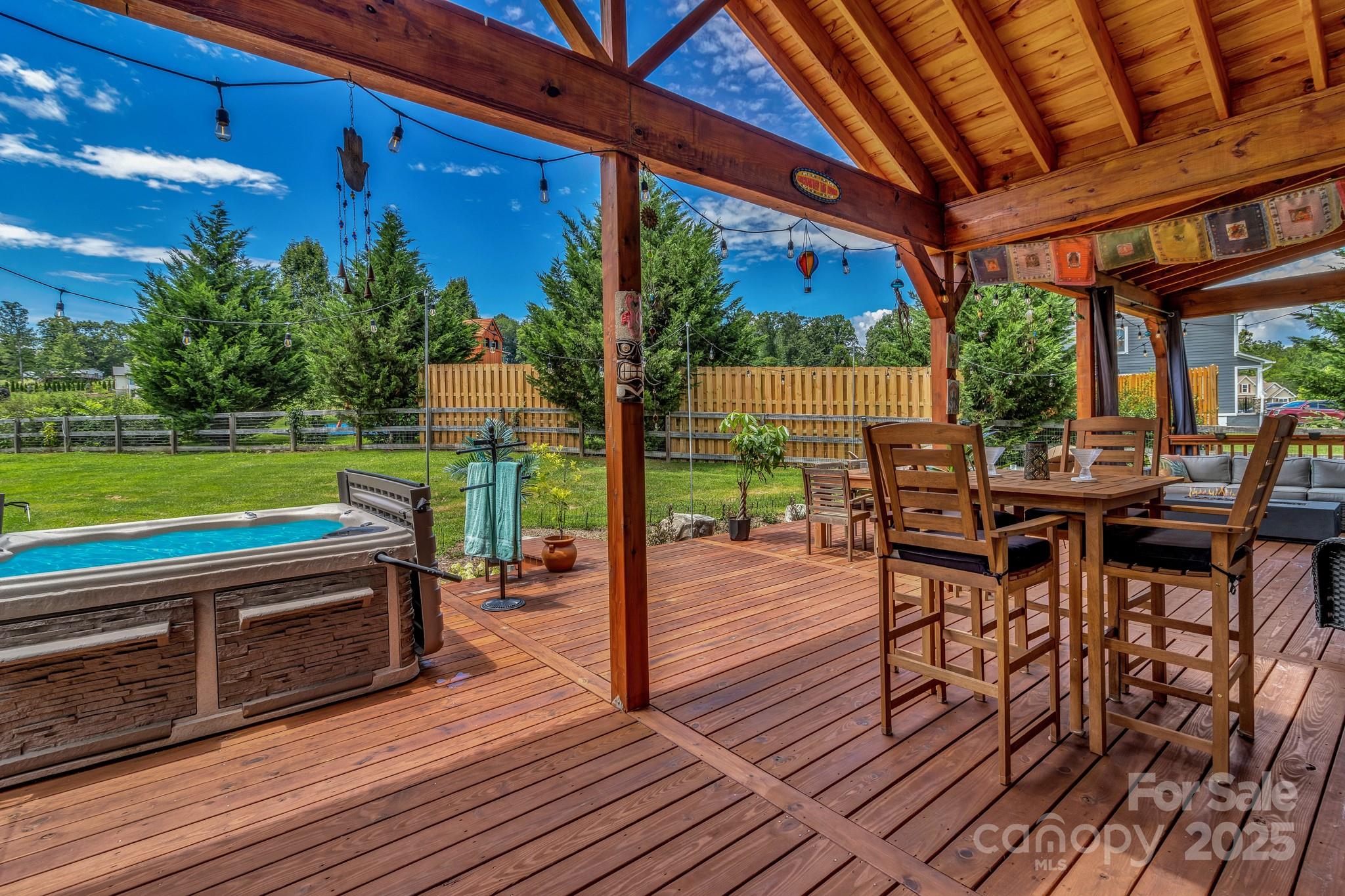 18 Glen Coe Drive Property Photo 43