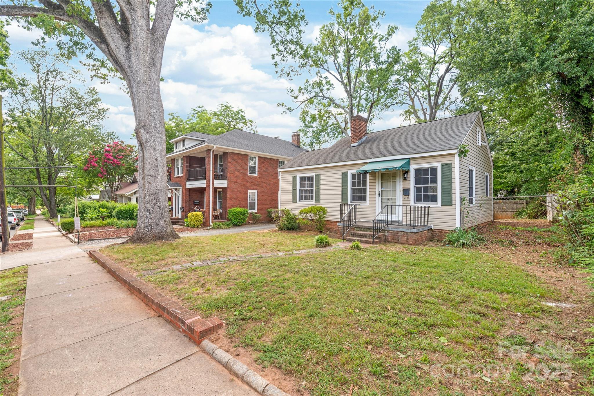 917 Sunnyside Avenue Property Photo 3