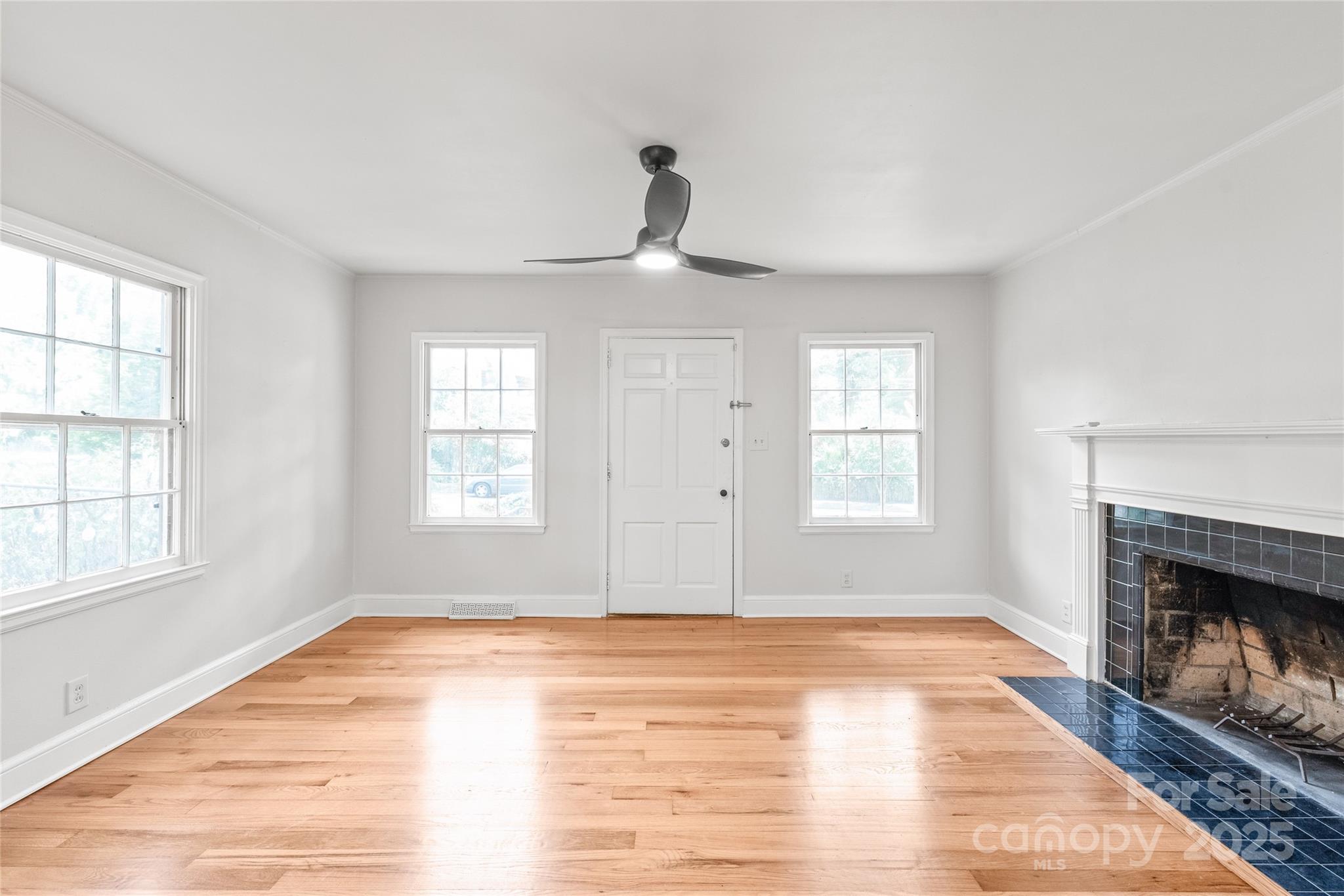 917 Sunnyside Avenue Property Photo 8