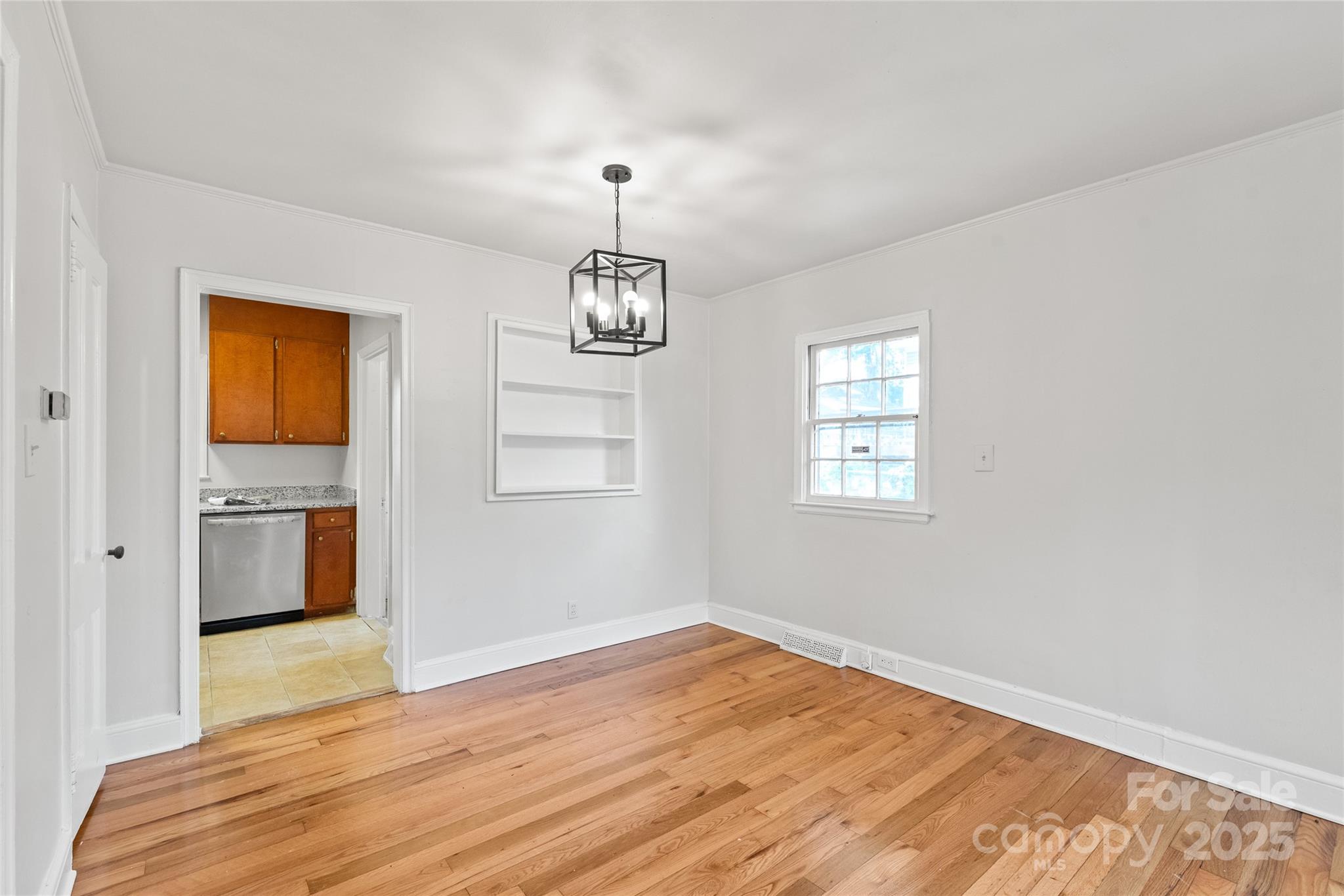 917 Sunnyside Avenue Property Photo 9