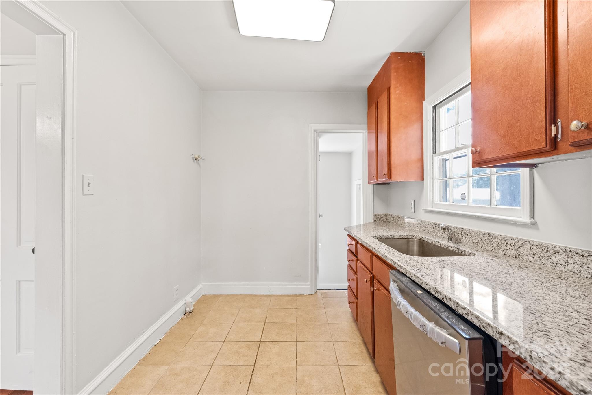 917 Sunnyside Avenue Property Photo 19
