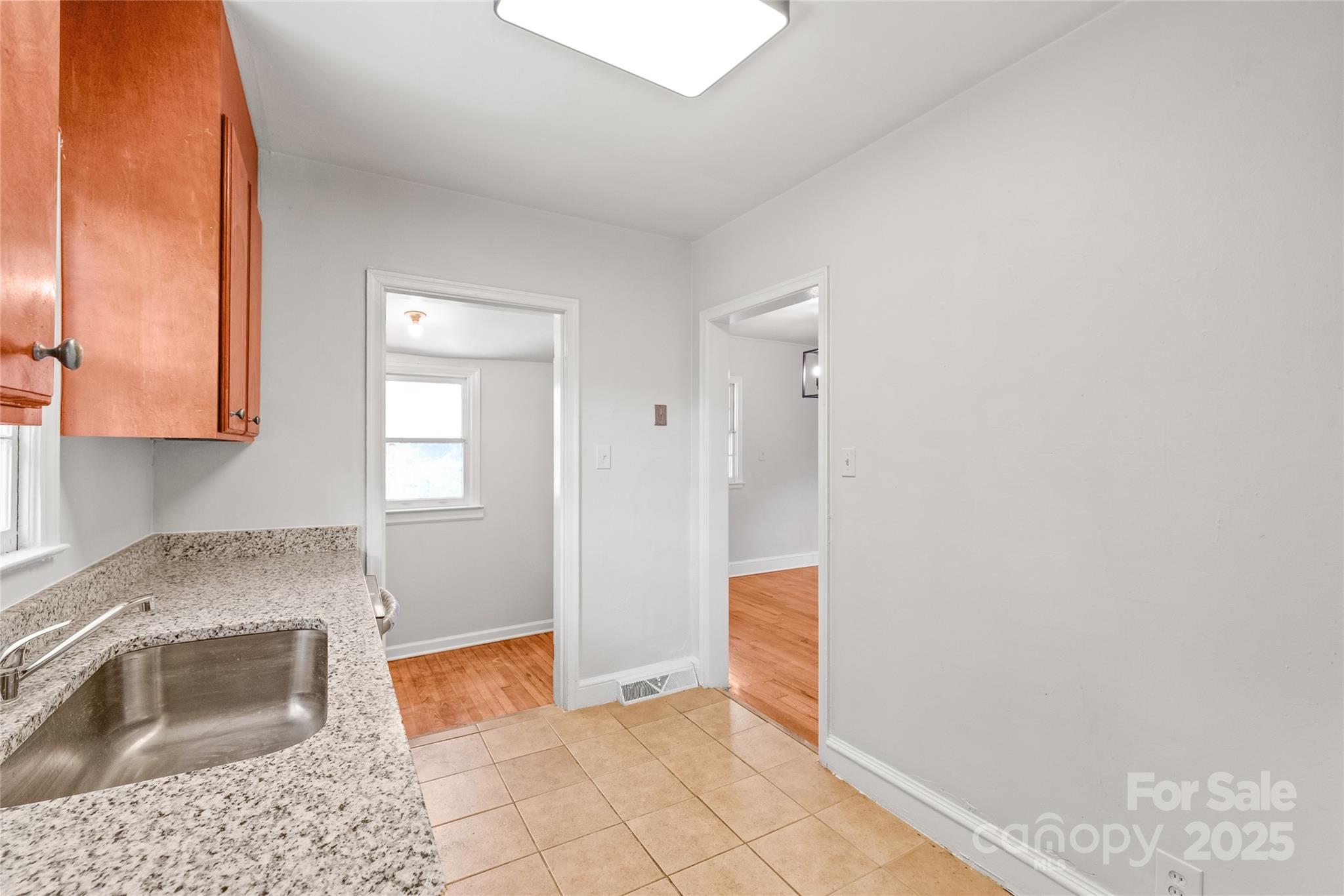 917 Sunnyside Avenue Property Photo 20