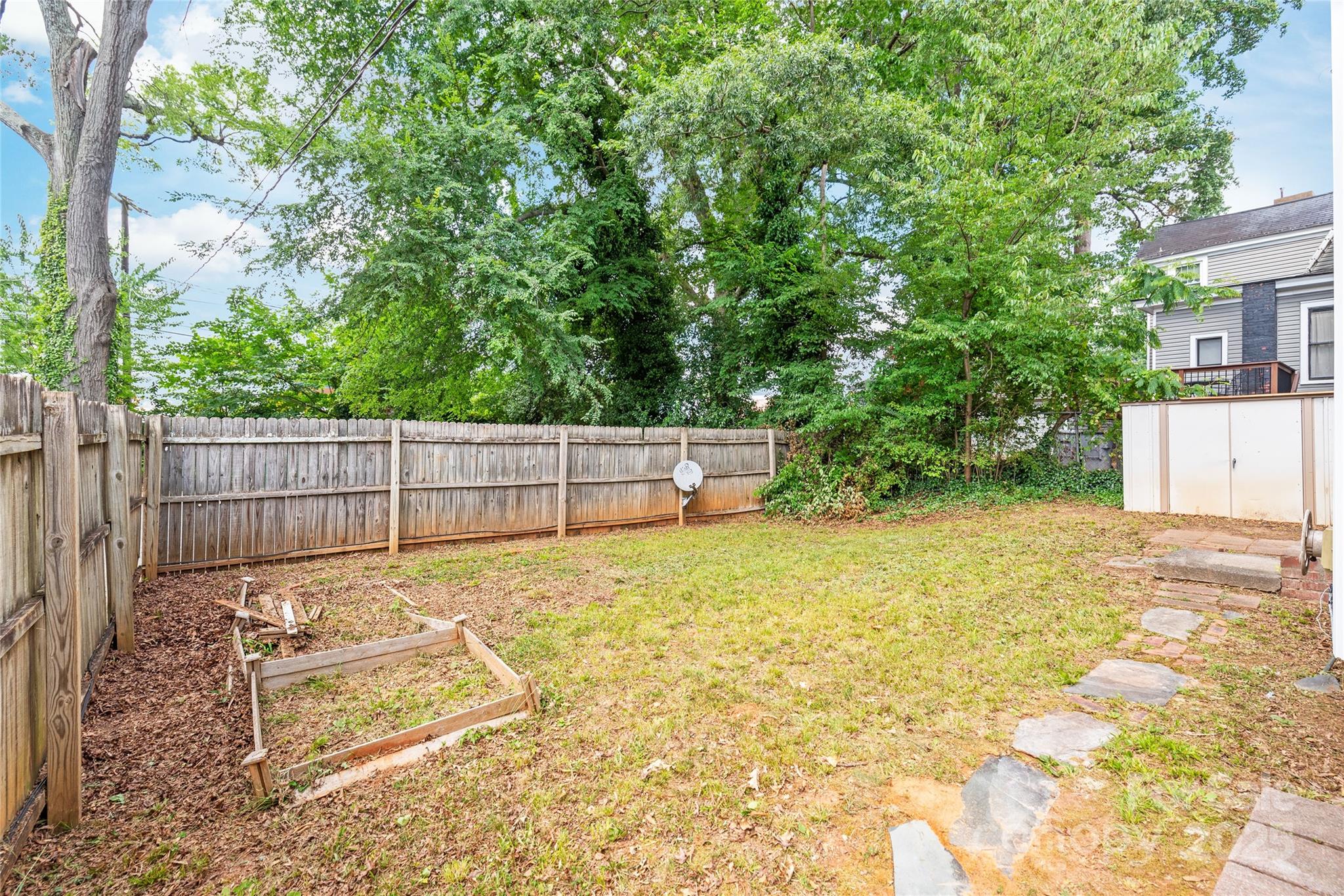 917 Sunnyside Avenue Property Photo 24