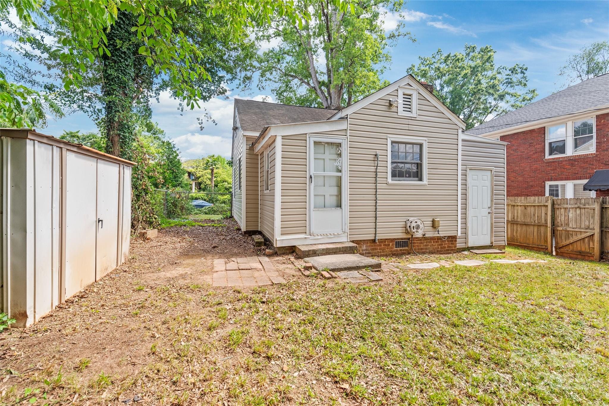917 Sunnyside Avenue Property Photo 26