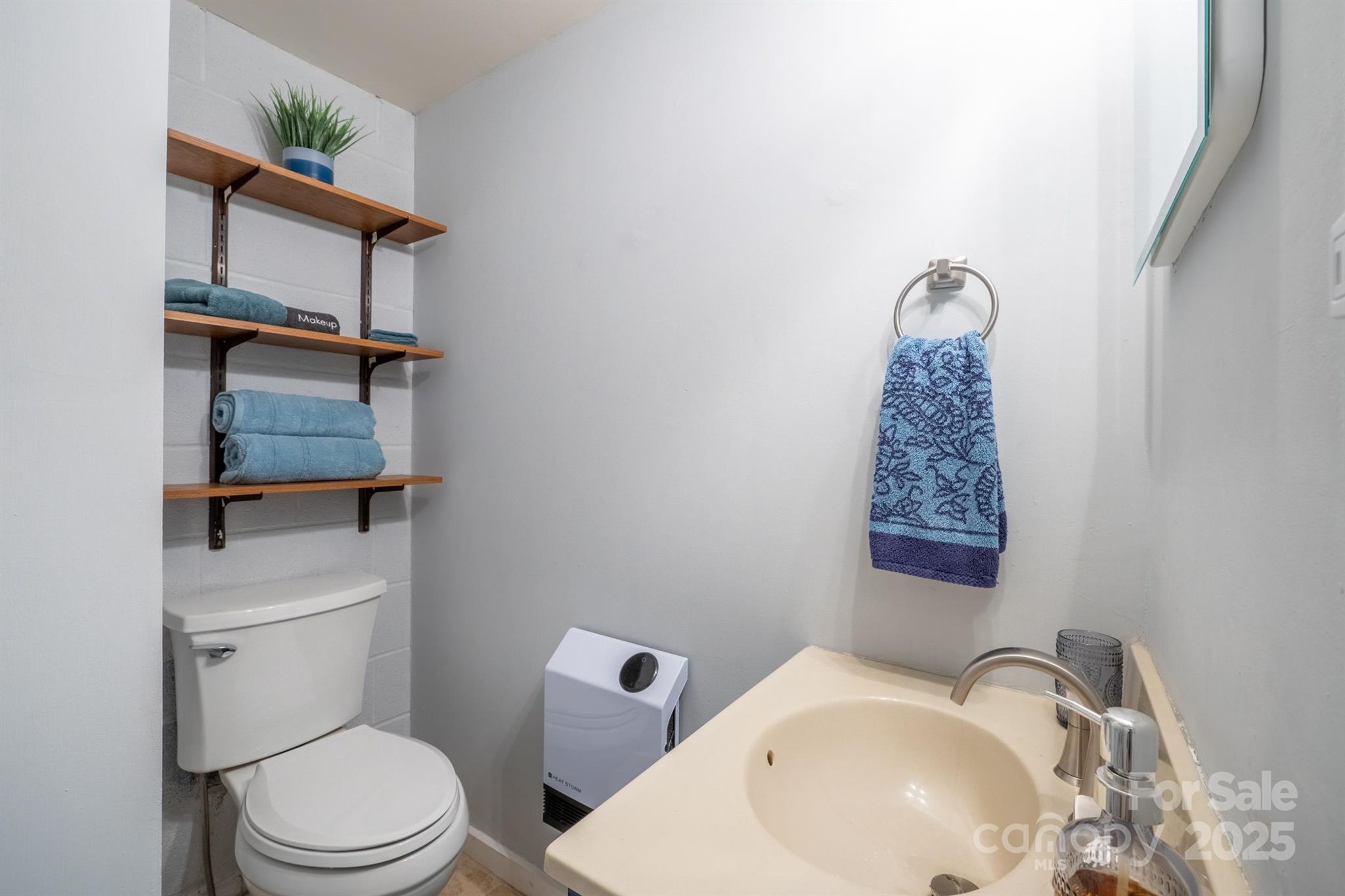 2777 Hickory Nut Gap Road Property Photo 11