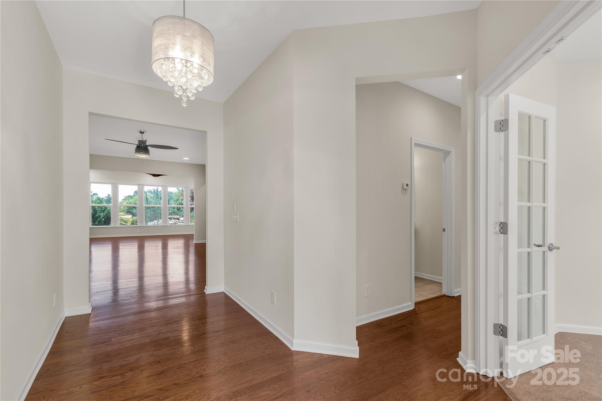 1079 Falling Leaf Street Property Photo 4