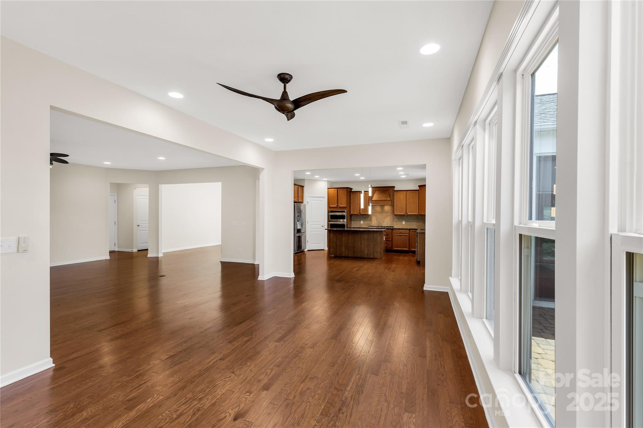 1079 Falling Leaf Street Property Photo 16