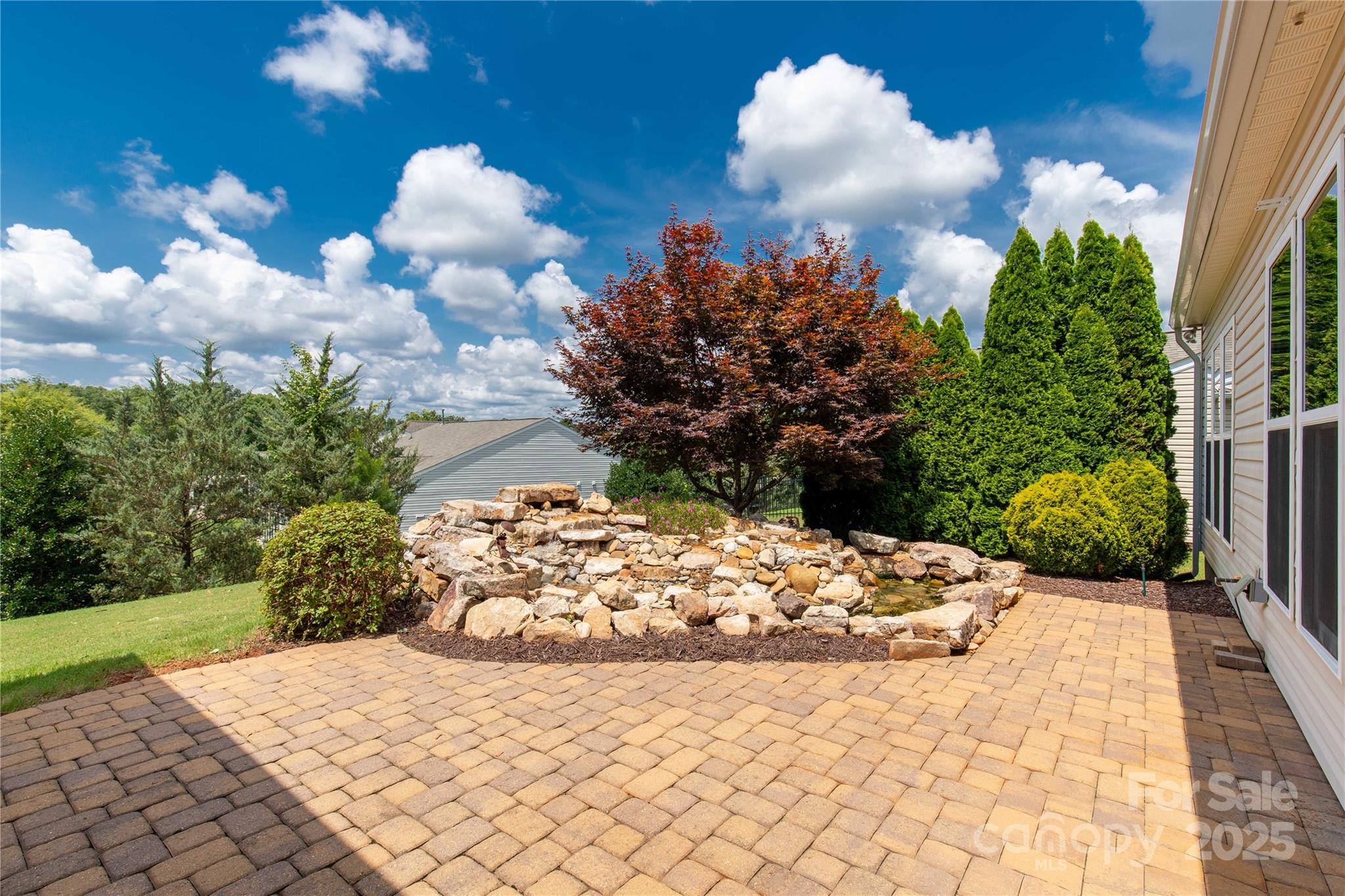 1079 Falling Leaf Street Property Photo 37