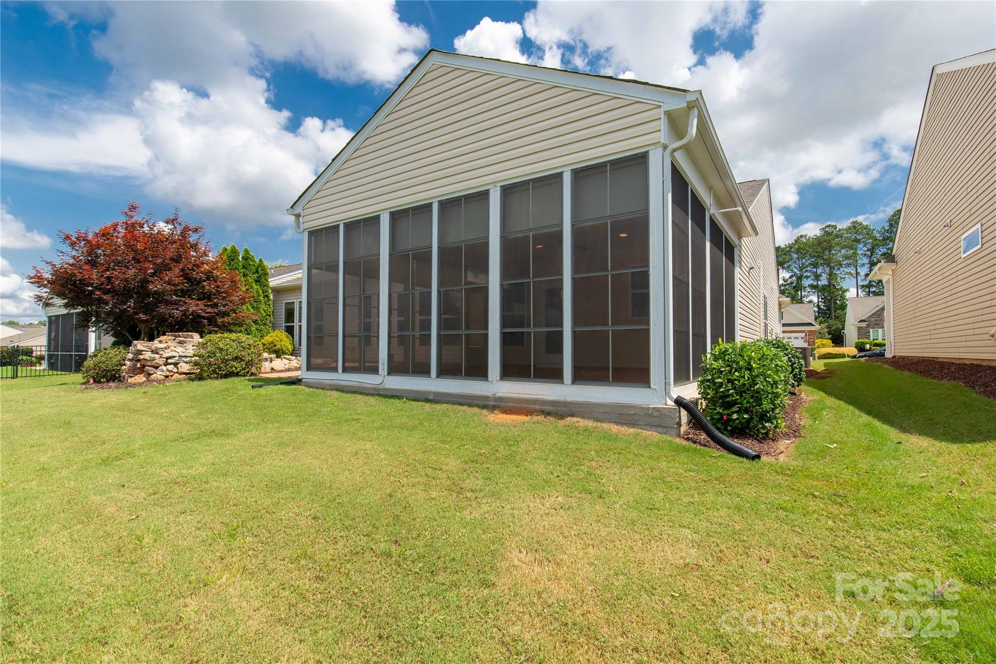 1079 Falling Leaf Street Property Photo 38