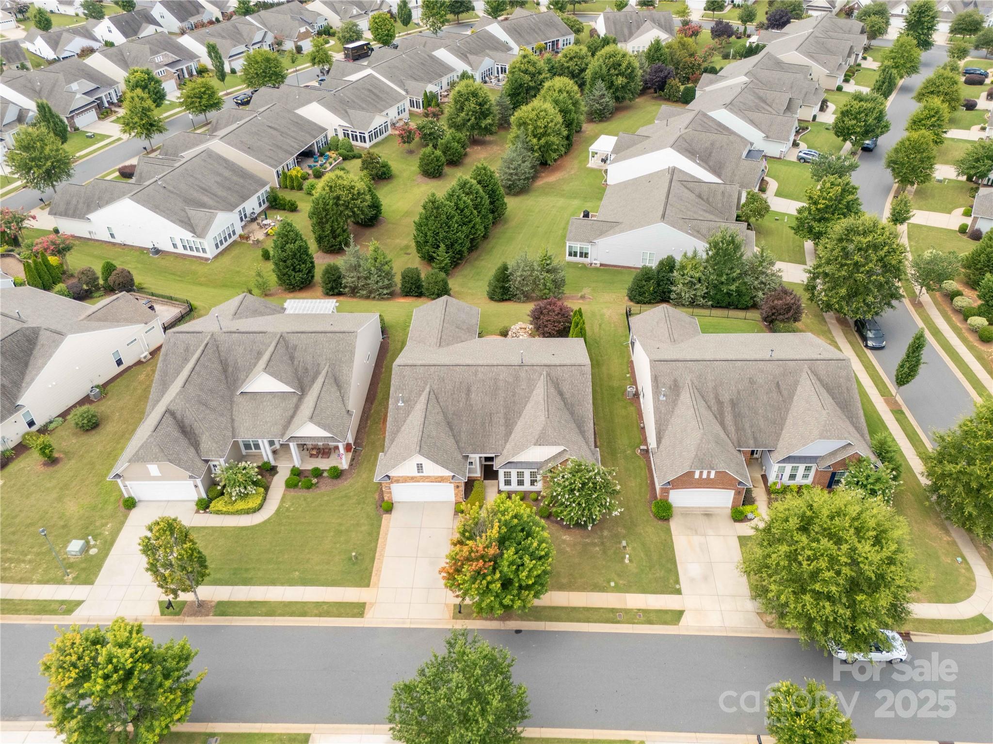 1079 Falling Leaf Street Property Photo 41