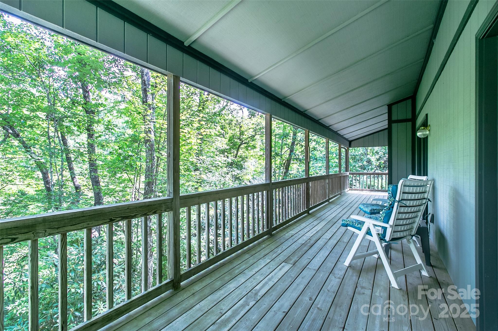 263 Ugedaliyvi Court Property Photo 28