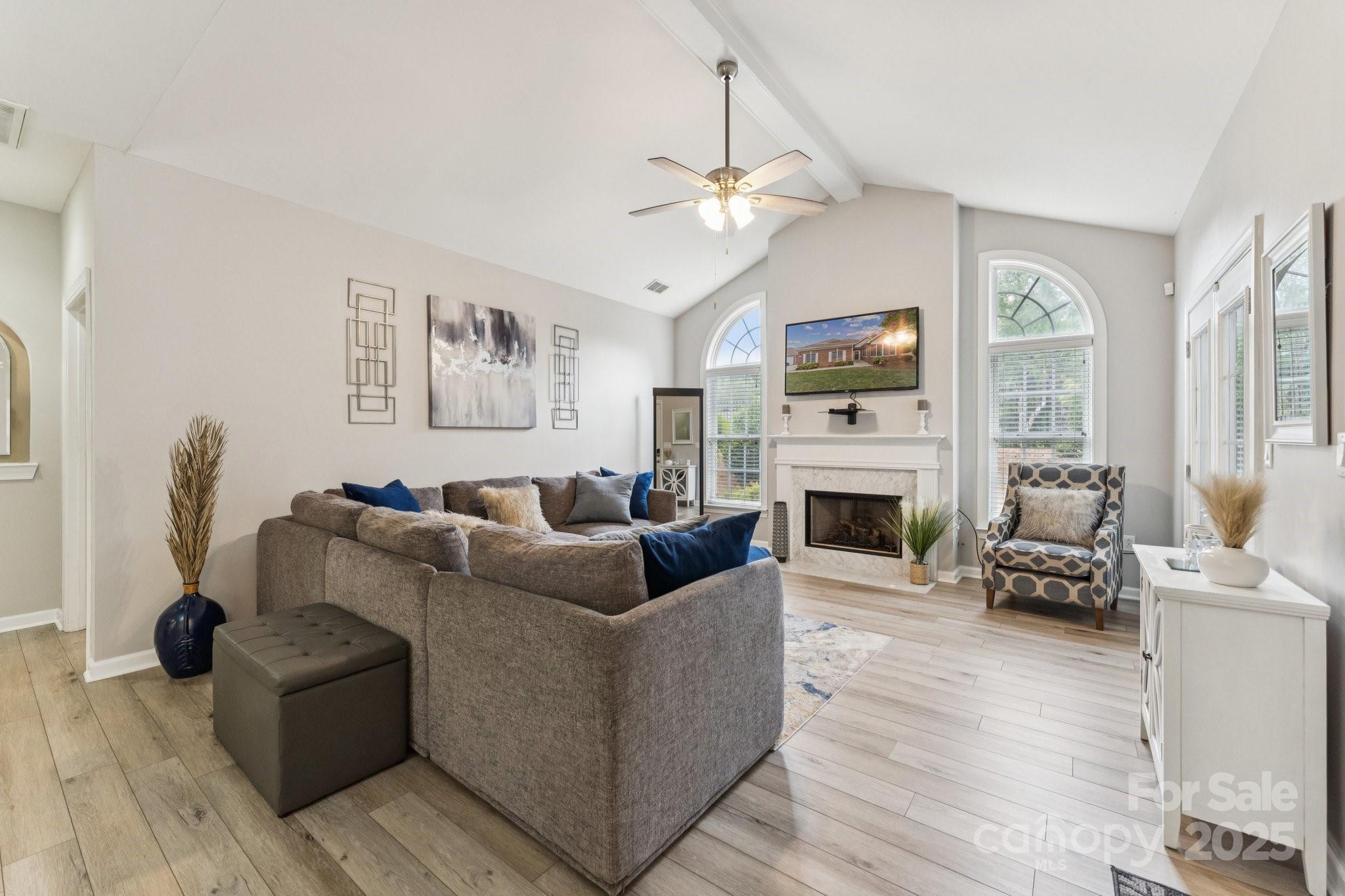 8533 Windsor Ridge Drive Property Photo 5