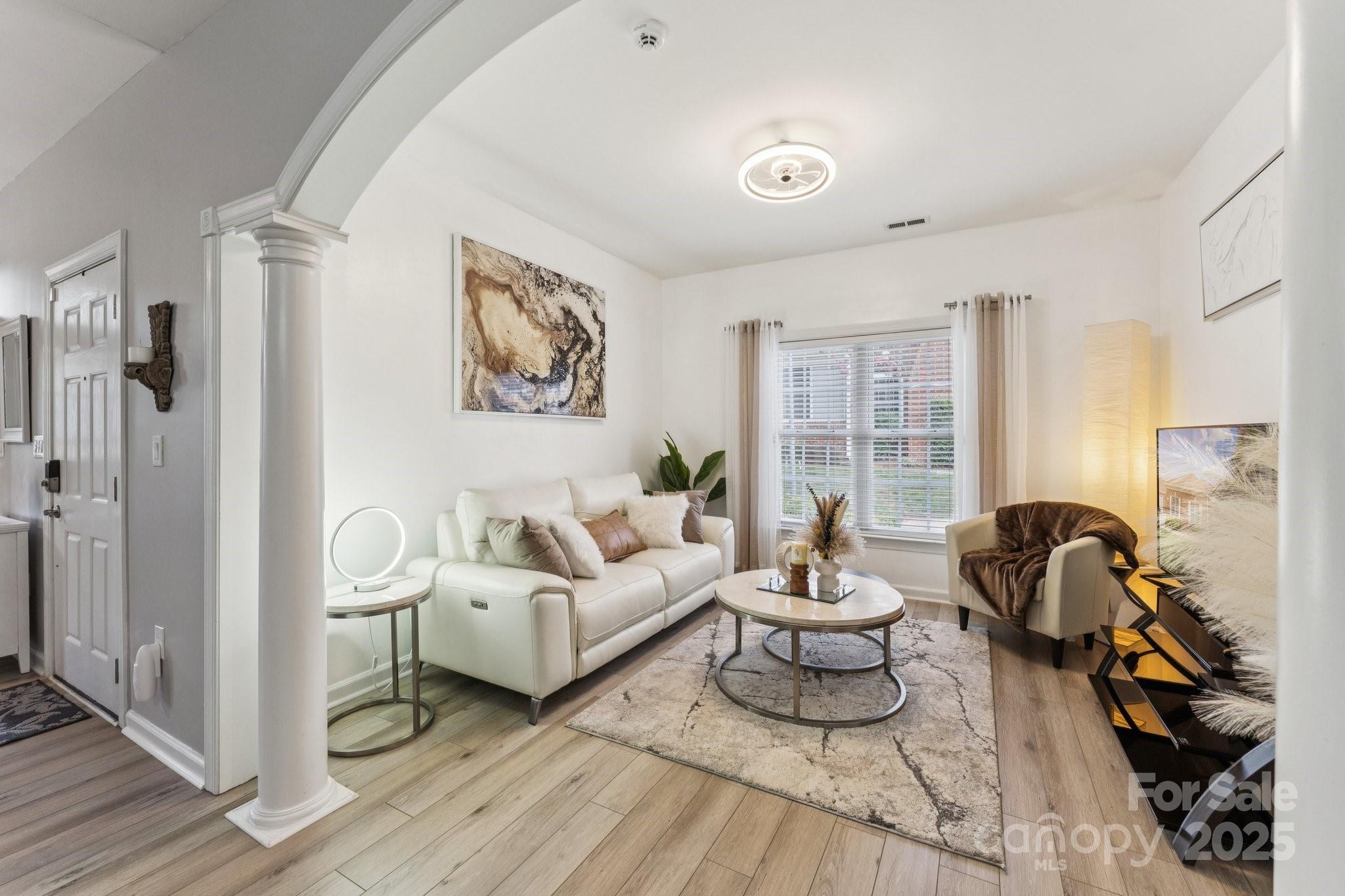 8533 Windsor Ridge Drive Property Photo 11