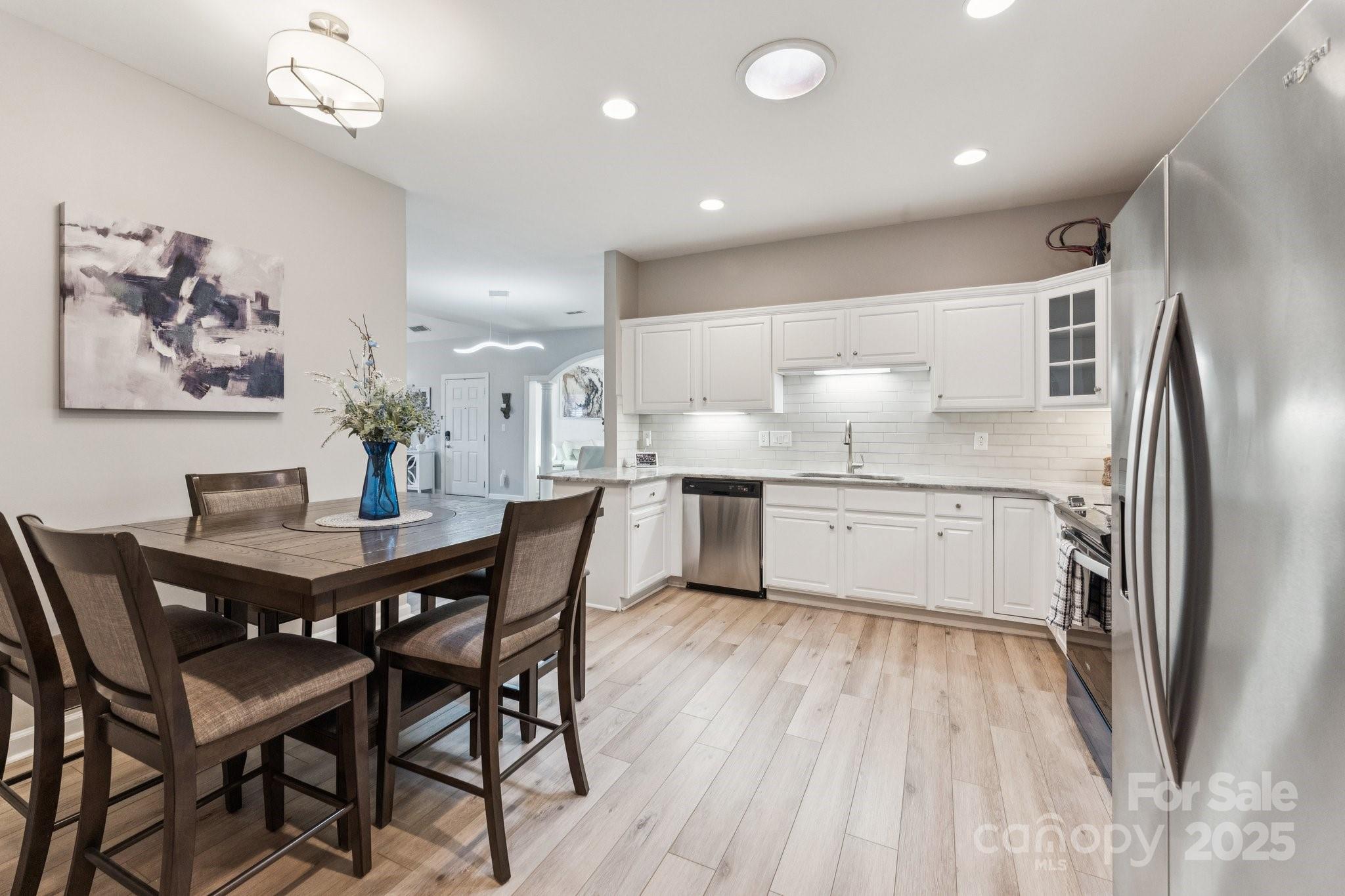 8533 Windsor Ridge Drive Property Photo 15