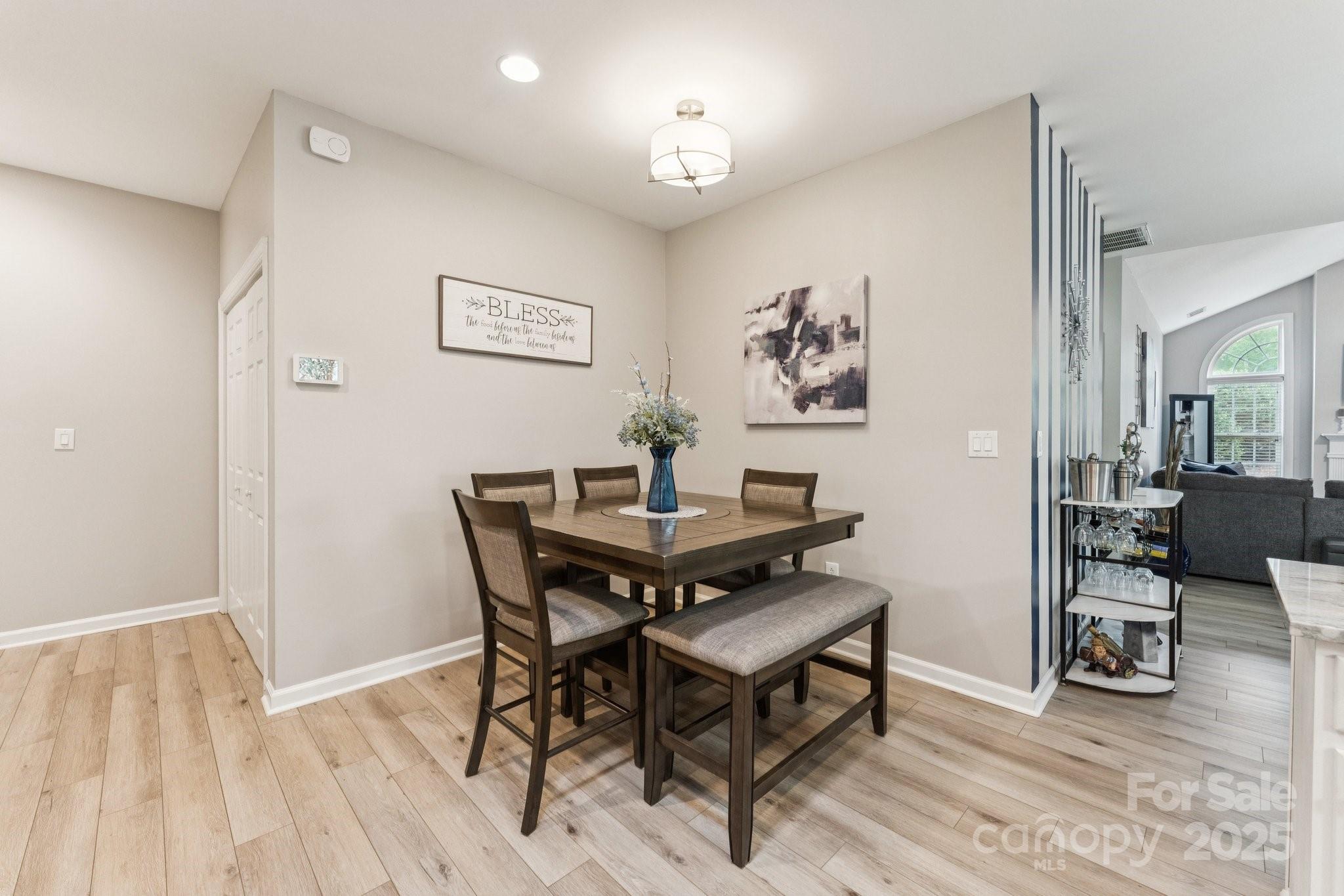 8533 Windsor Ridge Drive Property Photo 19