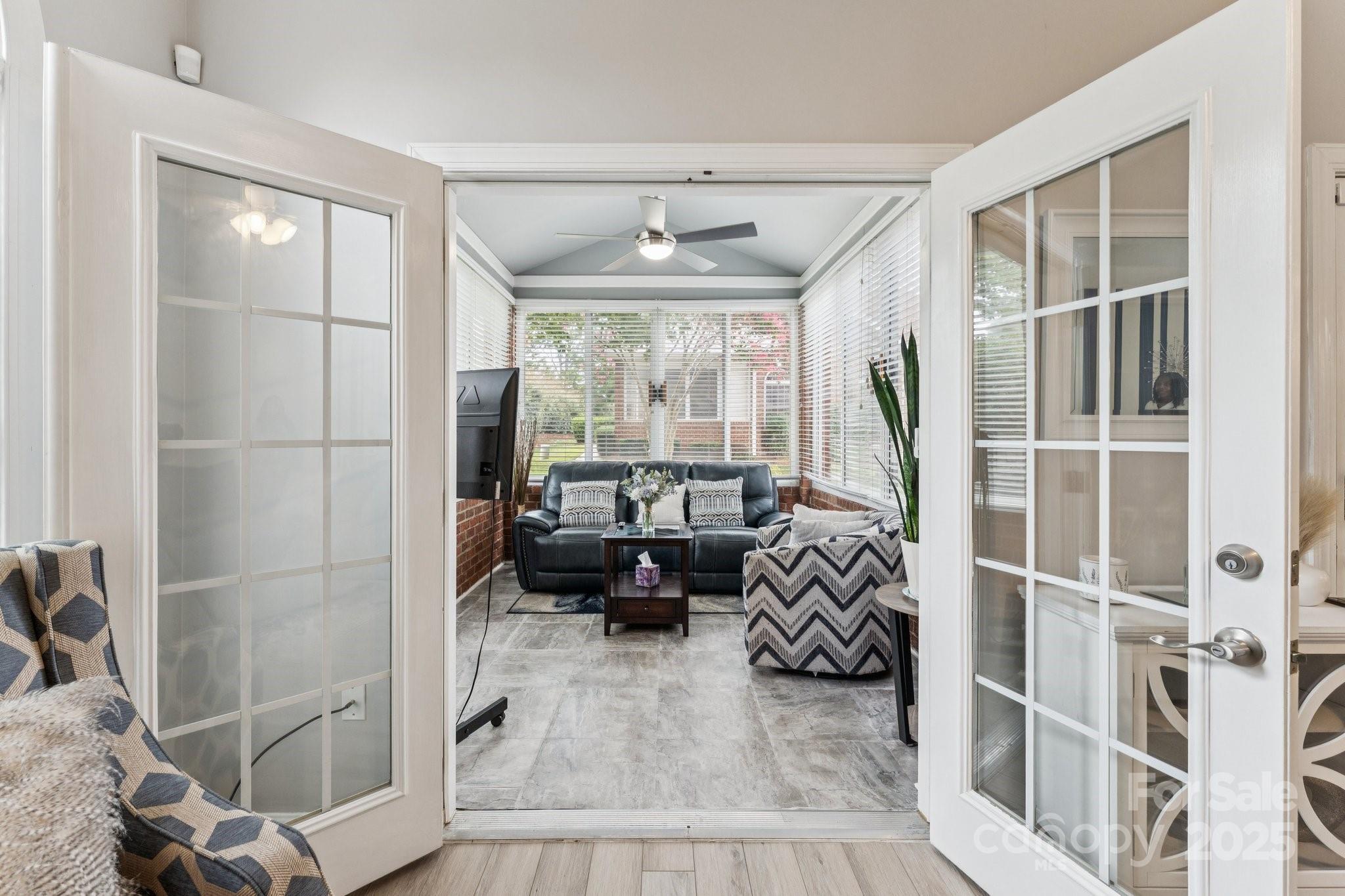 8533 Windsor Ridge Drive Property Photo 20