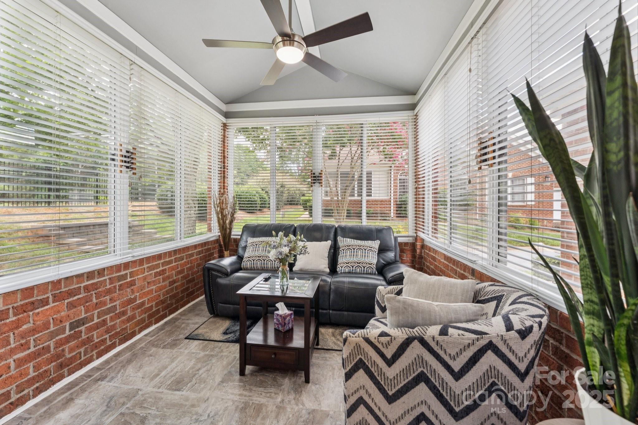 8533 Windsor Ridge Drive Property Photo 23