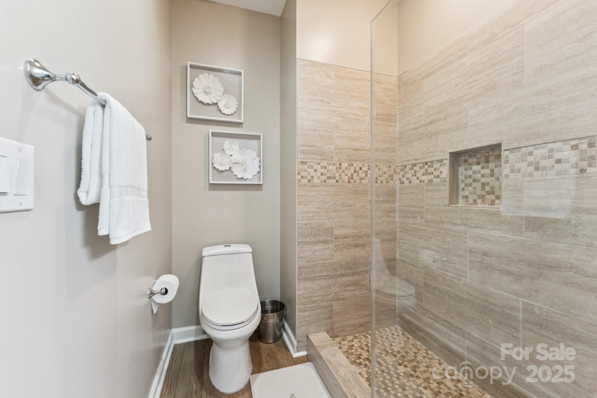 8533 Windsor Ridge Drive Property Photo 28