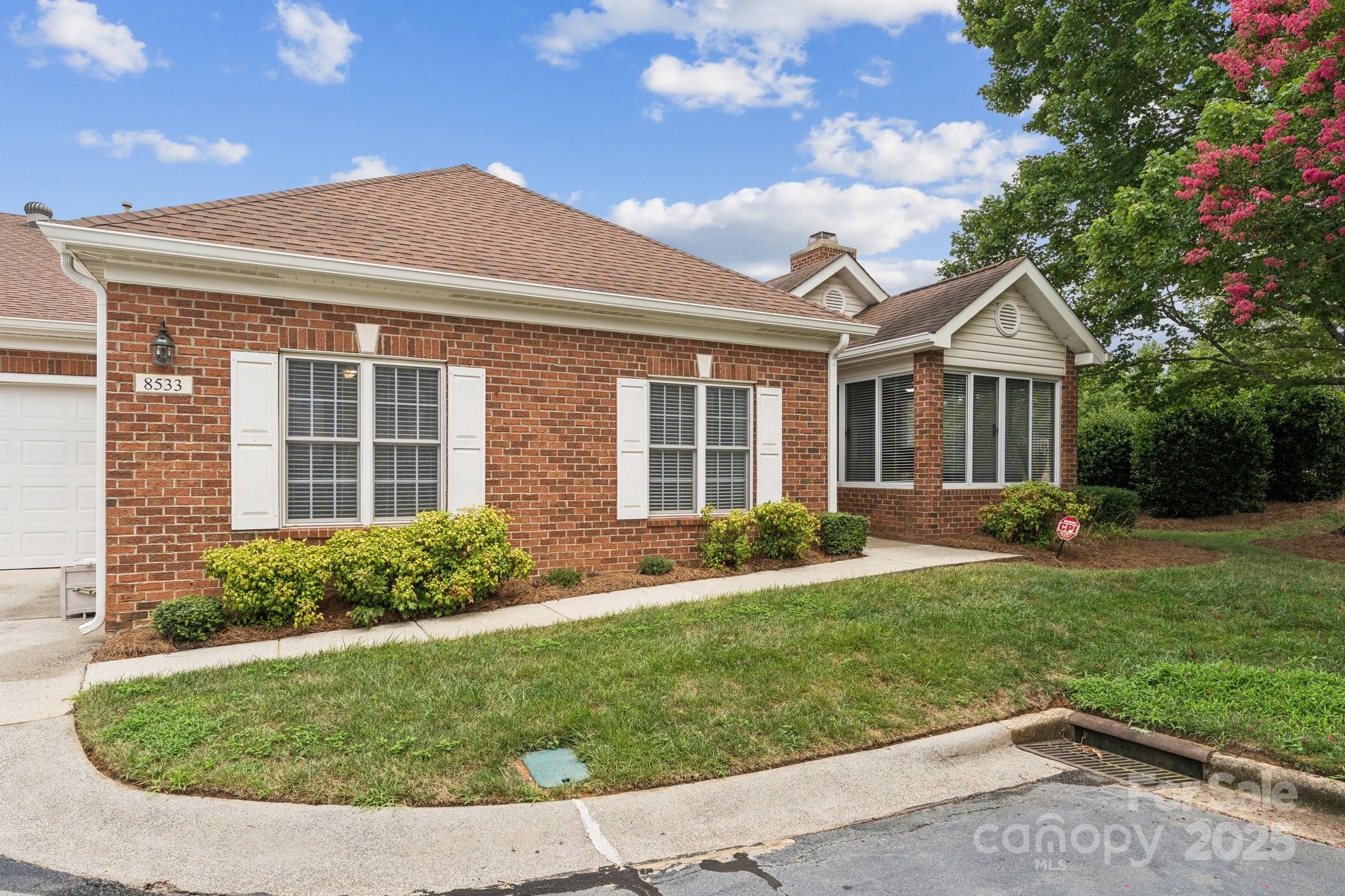 8533 Windsor Ridge Drive Property Photo 35